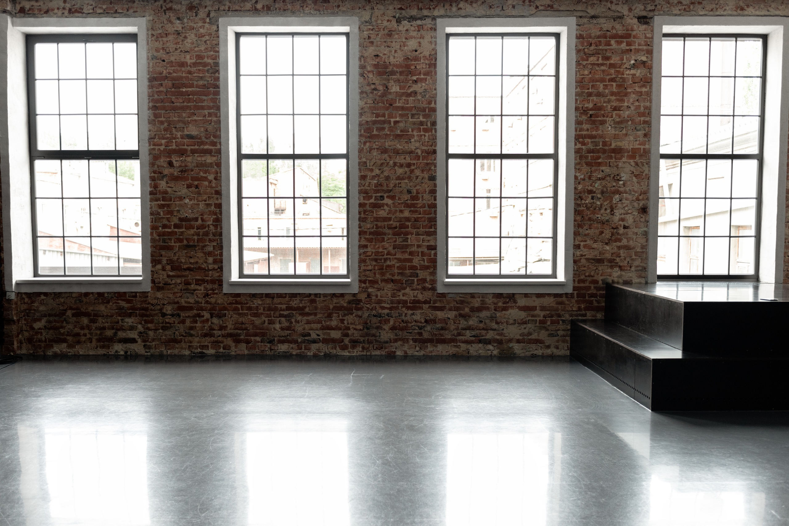 Атлас (без новогоднего оформления). Женский фотограф в Ростове-на-Дону