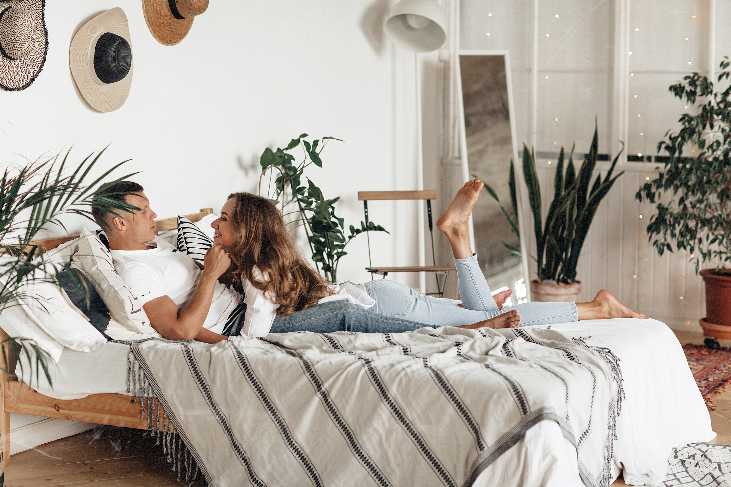 Романтическая студийная фотосессия Лавстори. Архитектурный и интерьерный фотограф в Краснодаре | Дмитрий Демской