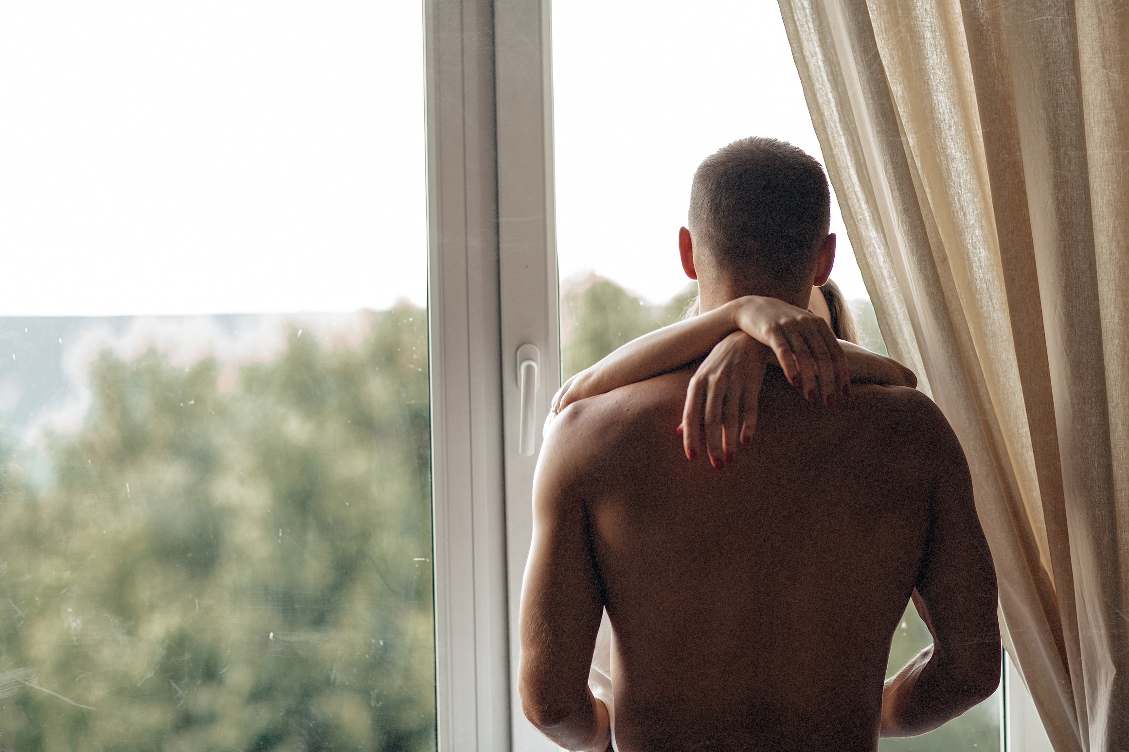 Эротическая фотосессия лавстори в студии