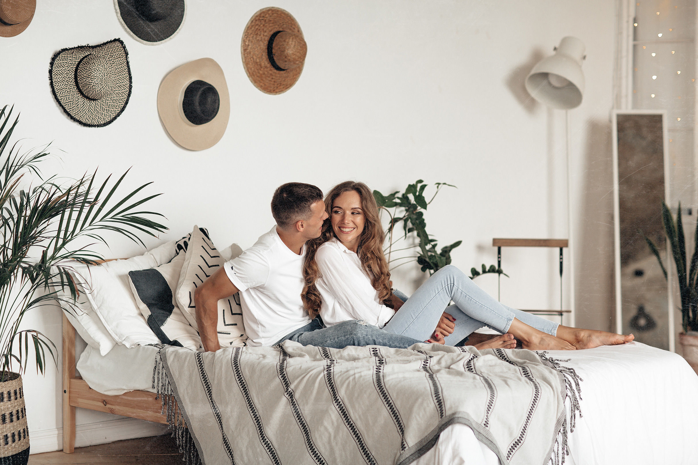 Романтическая студийная фотосессия Лавстори. Архитектурный и интерьерный фотограф в Краснодаре | Дмитрий Демской