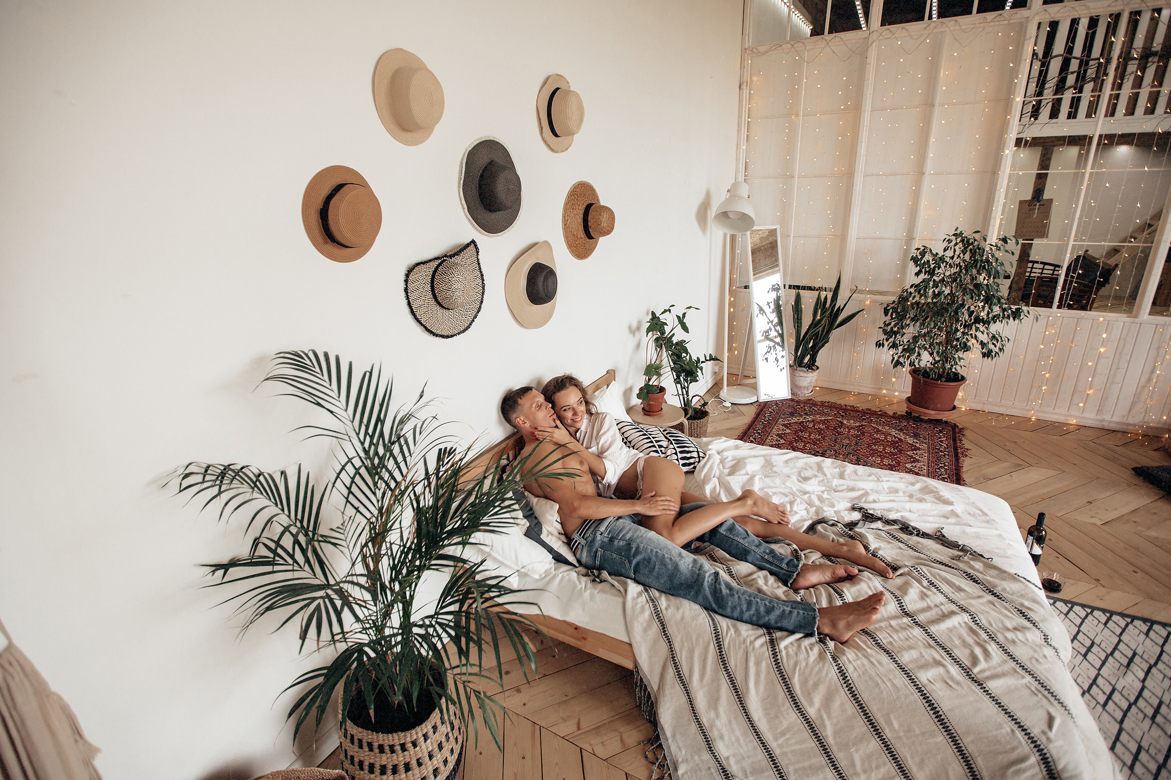 Романтическая студийная фотосессия Лавстори. Архитектурный и интерьерный фотограф в Краснодаре | Дмитрий Демской