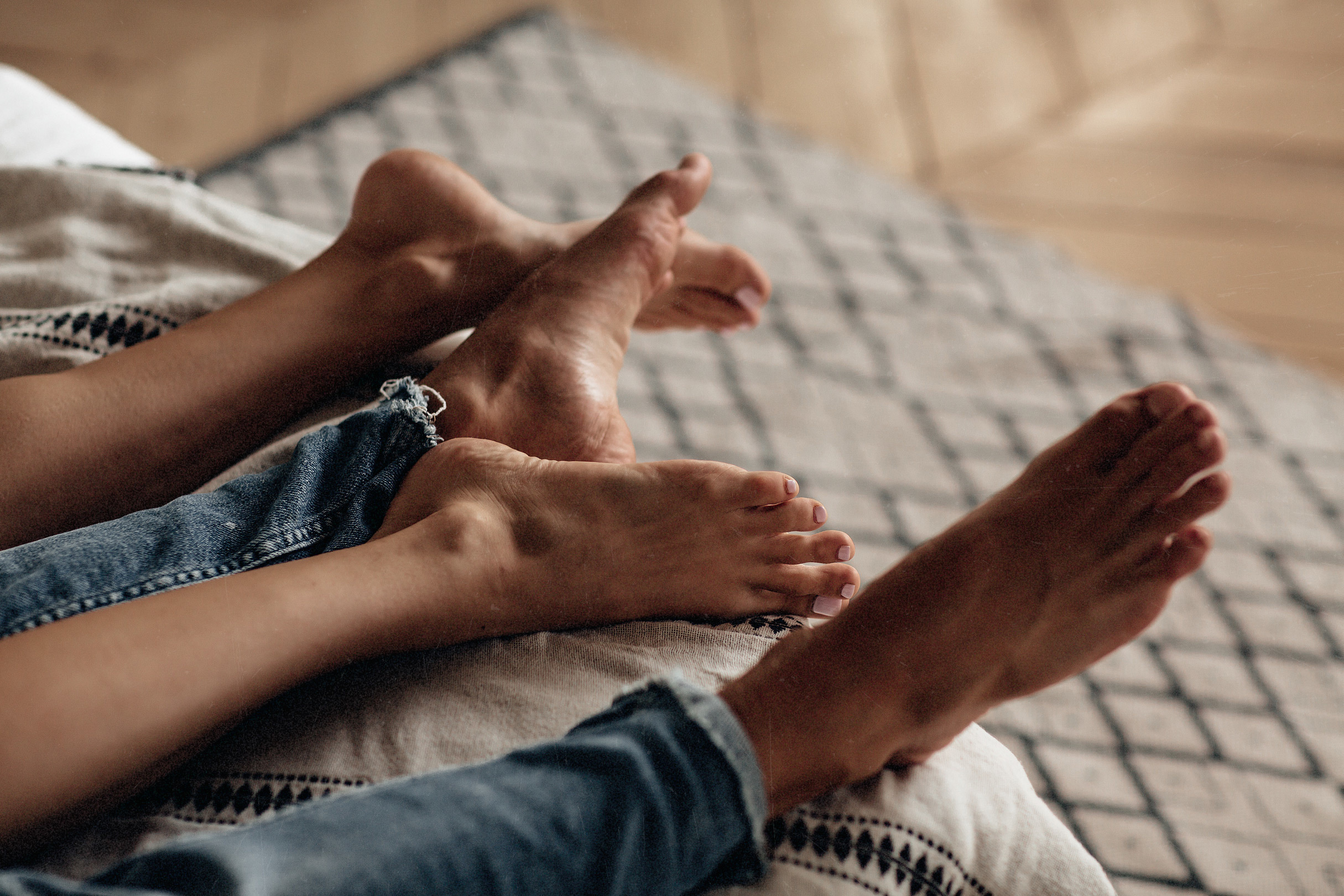 Эротическая фотосессия лавстори в студии