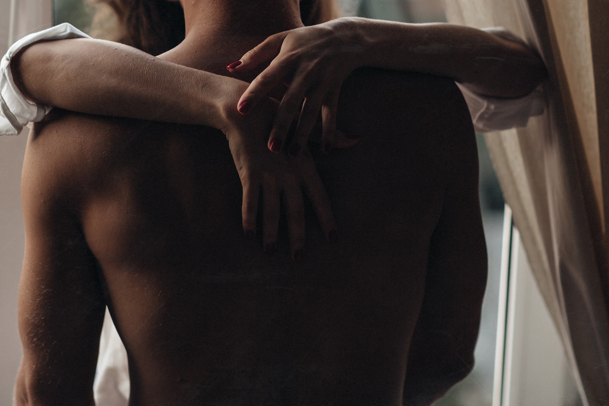 Эротическая фотосессия лавстори в студии