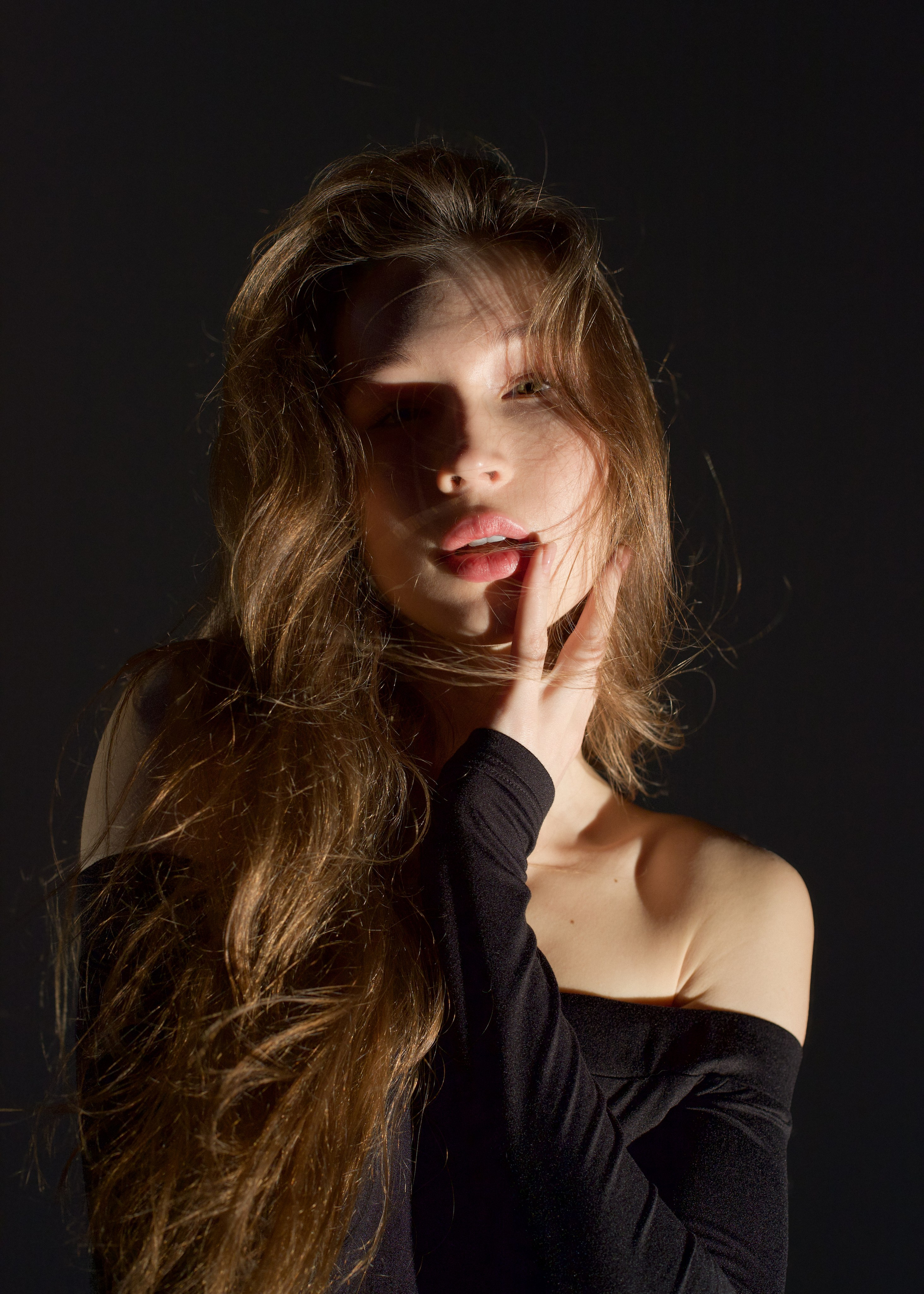 Александра. Главная