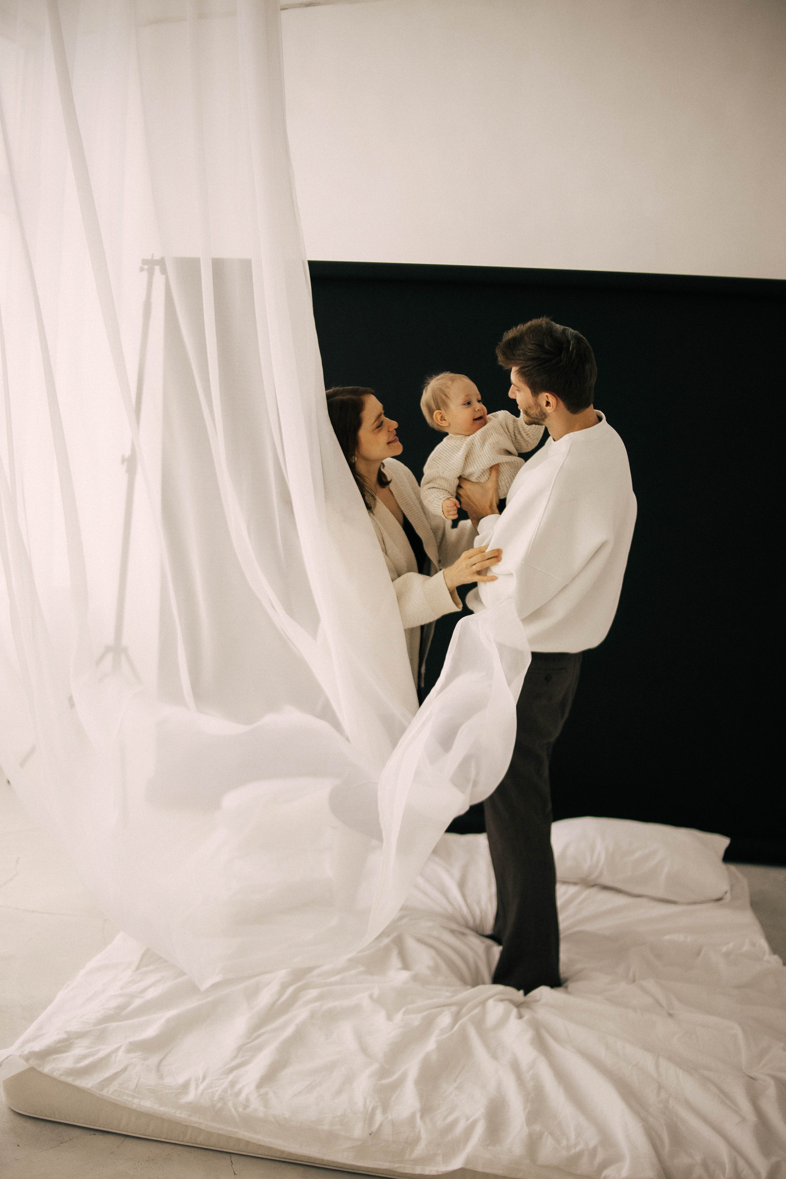 Аня, Сережа и Лешенька. Главная