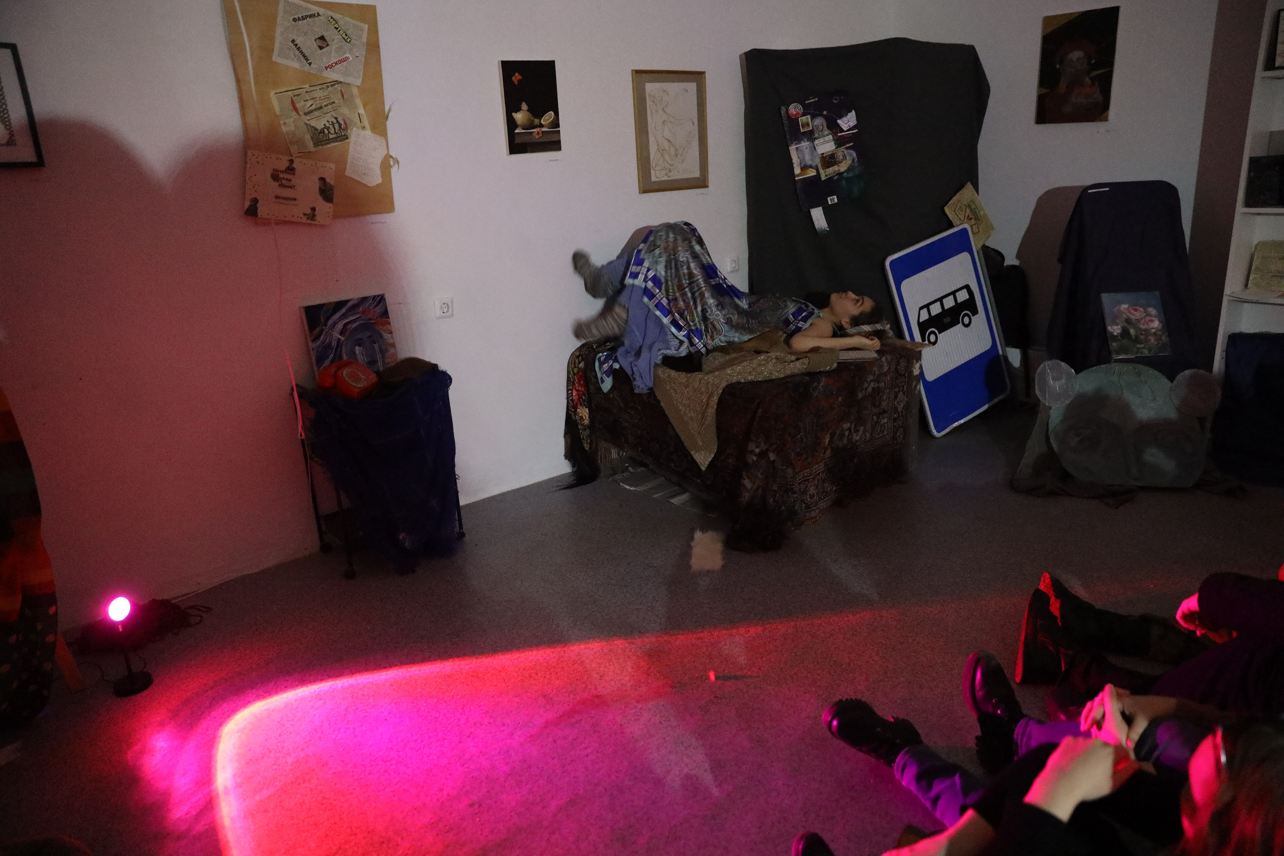 Выставка-перформанс. Творческое пространство в Санкт-Петербурге