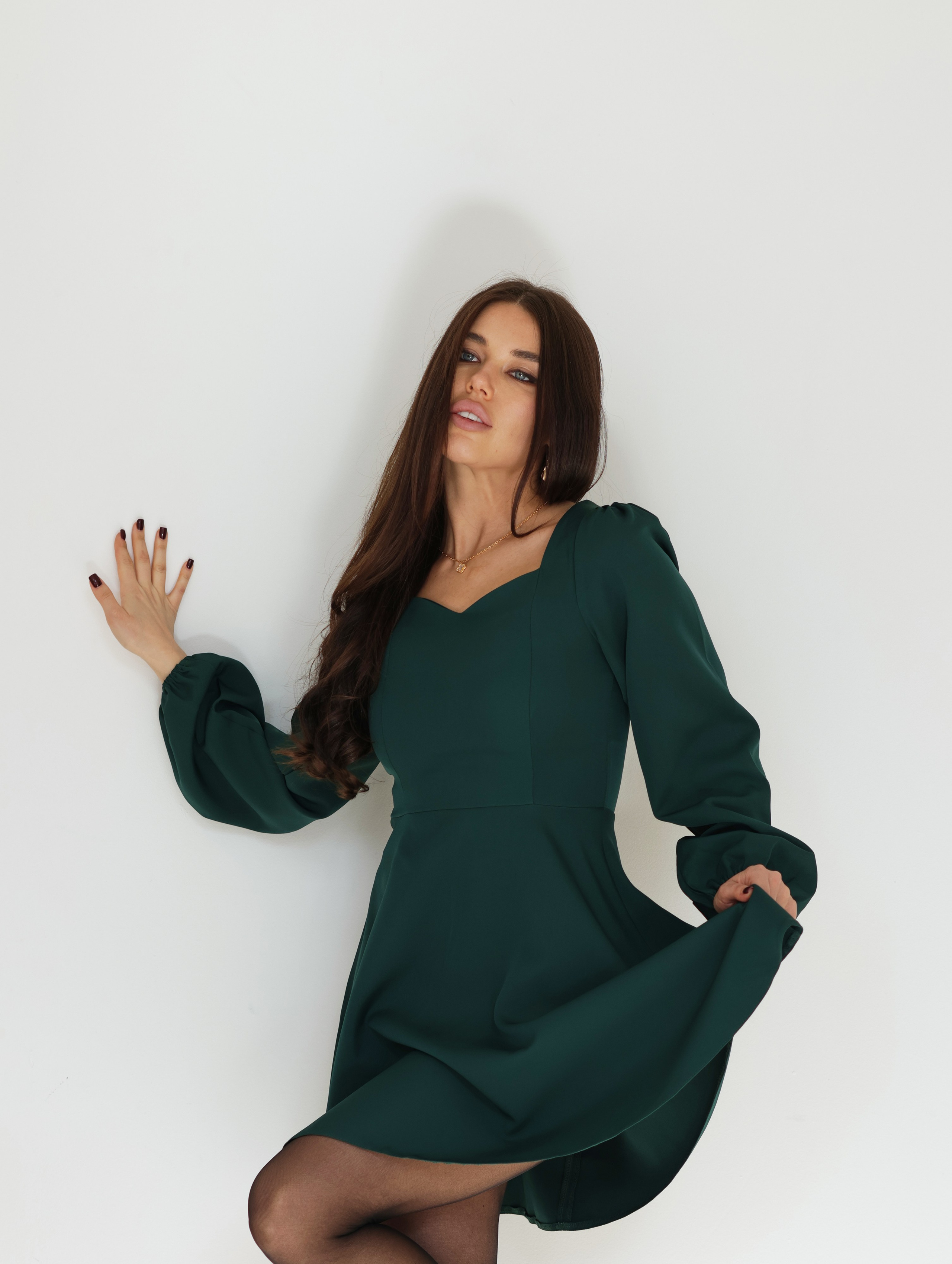 Платье изумрудное Belle Ame. Фото съемка товаров для макретплейсов Воронеж