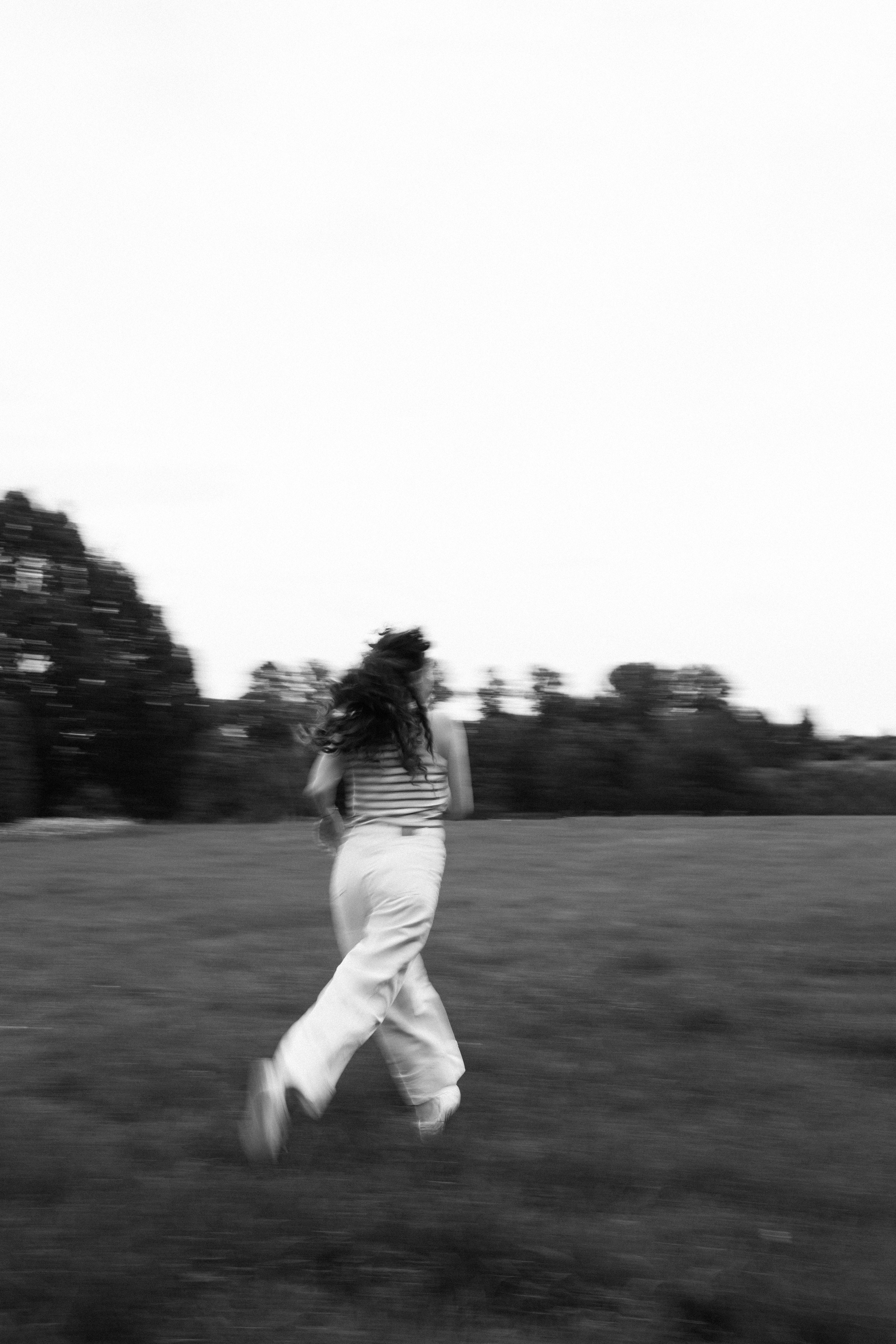 Прогулочная фотосессия. Портретный фотограф СПб, женский фотограф, минимализм и эстетика