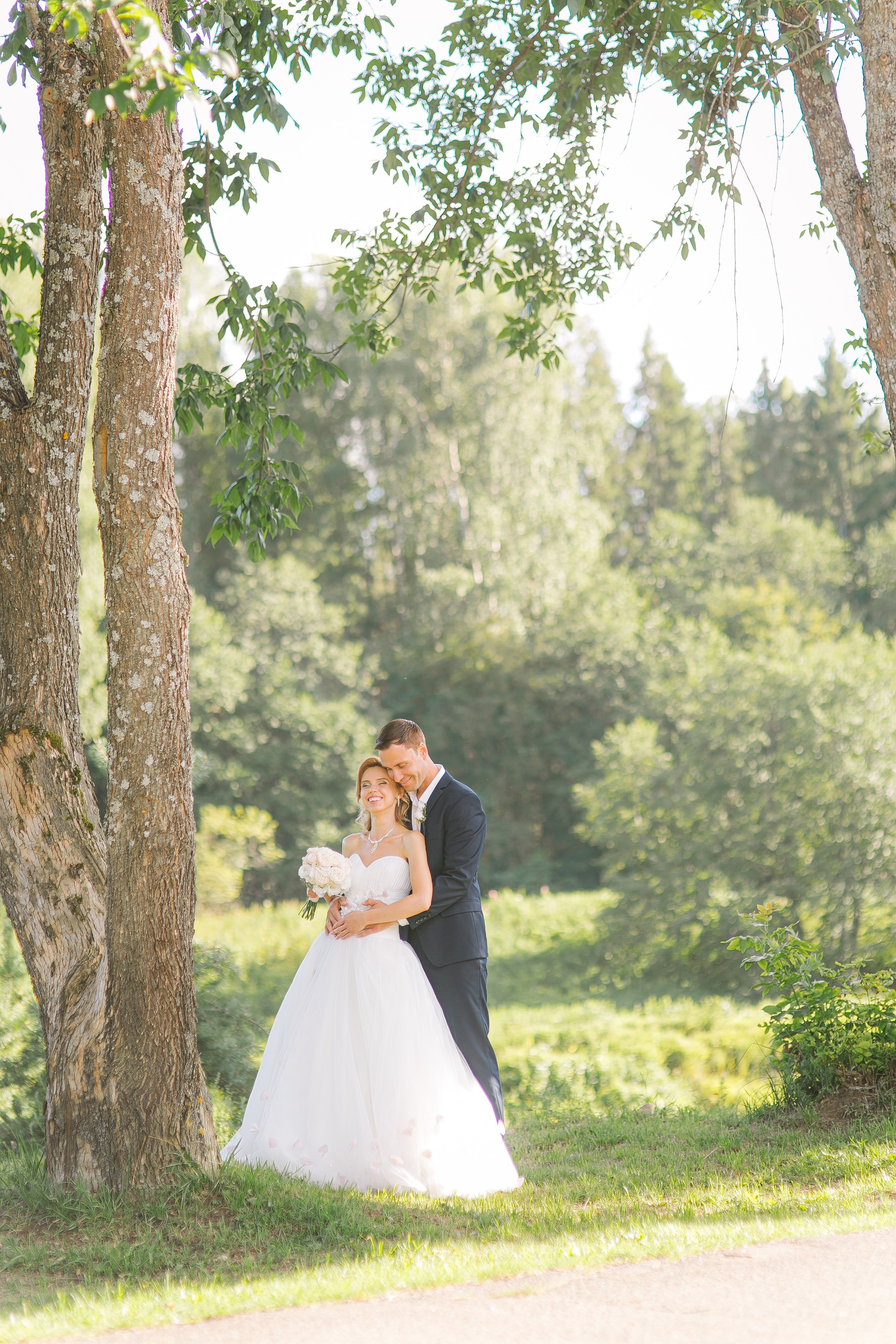 Свадебная прогулка в Ярославле. Свадебный и репортажный фотограф в Ярославле и Санкт-Петербурге Роман Микрюков