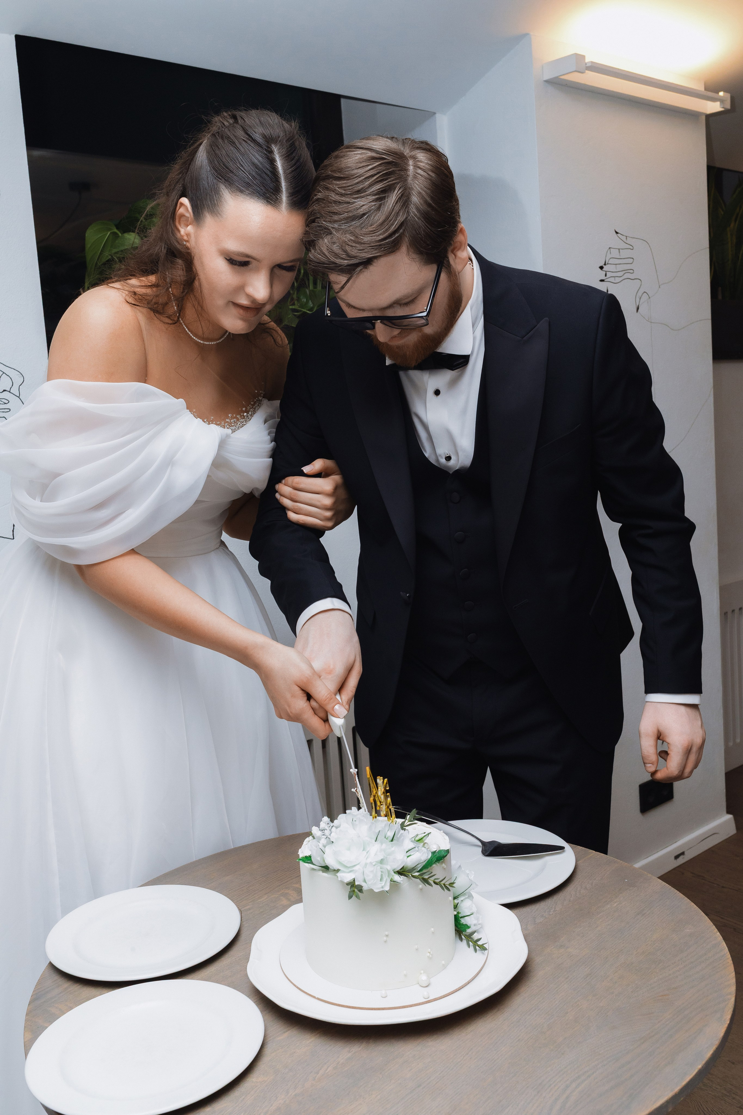 Свадебная фотосессия в Минске в итальянском ресторане La Scala