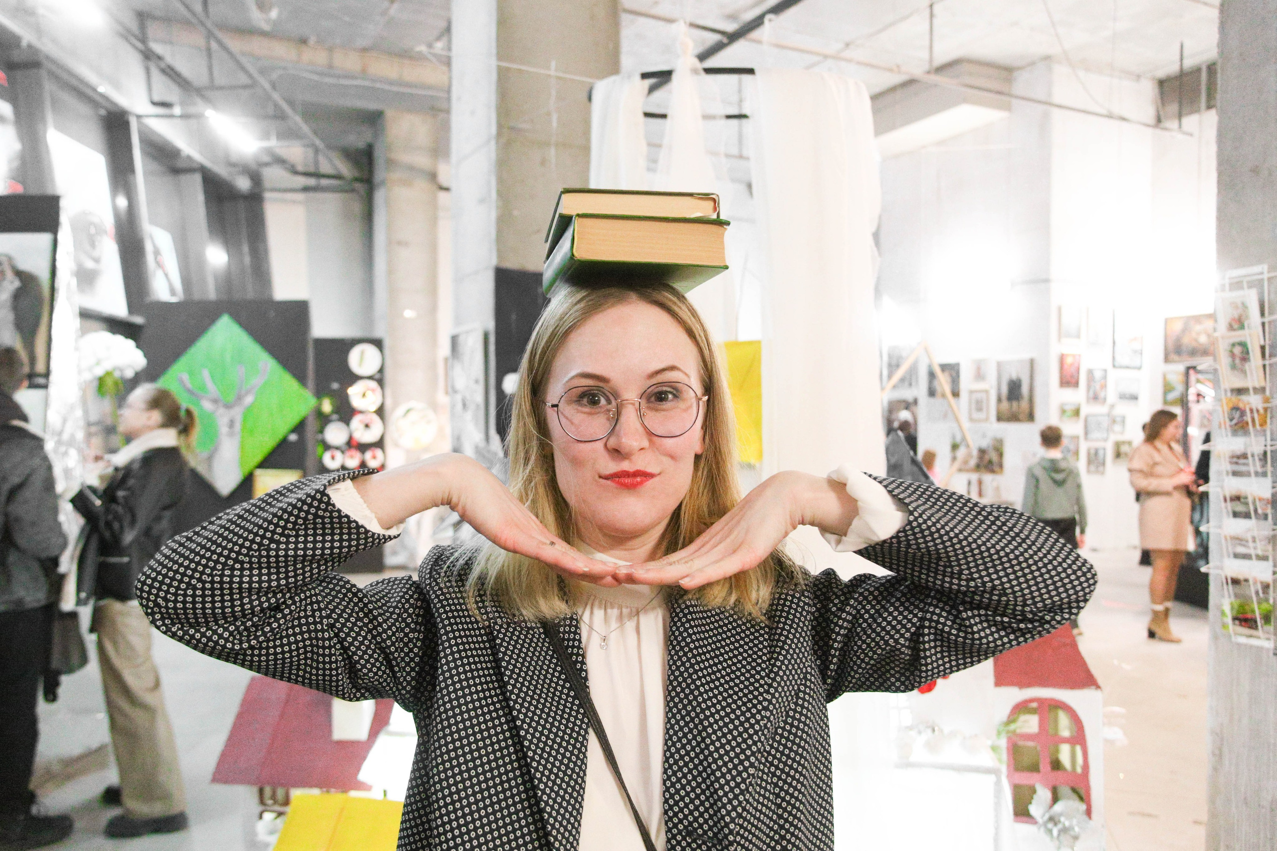 Маша на прогулке. Фотограф Пермь. Фотосессия в фотостудии Перми и на свежем воздухе