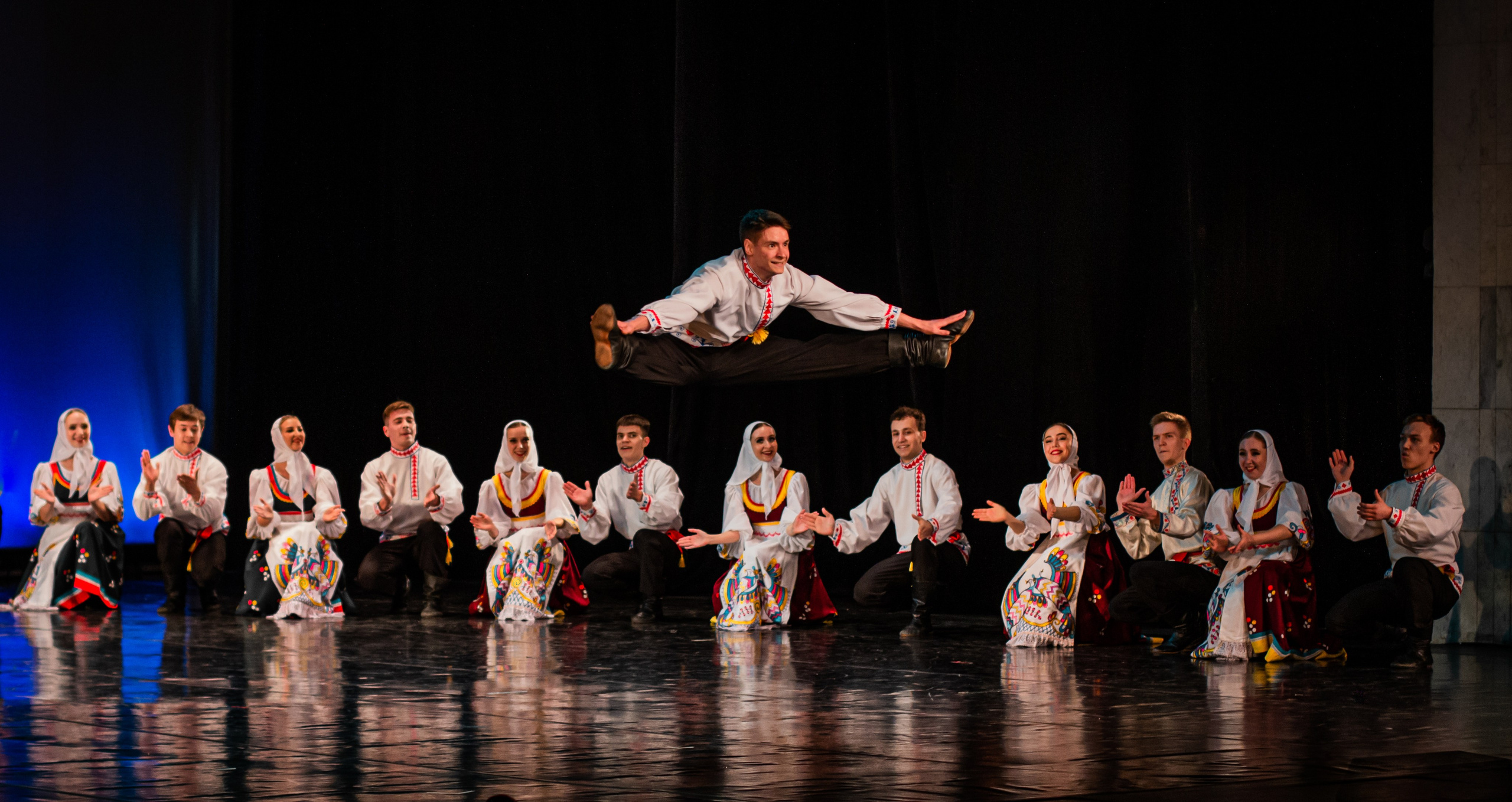 Ансамбль Т. А. Устиновой. Фотограф Николай Костюк