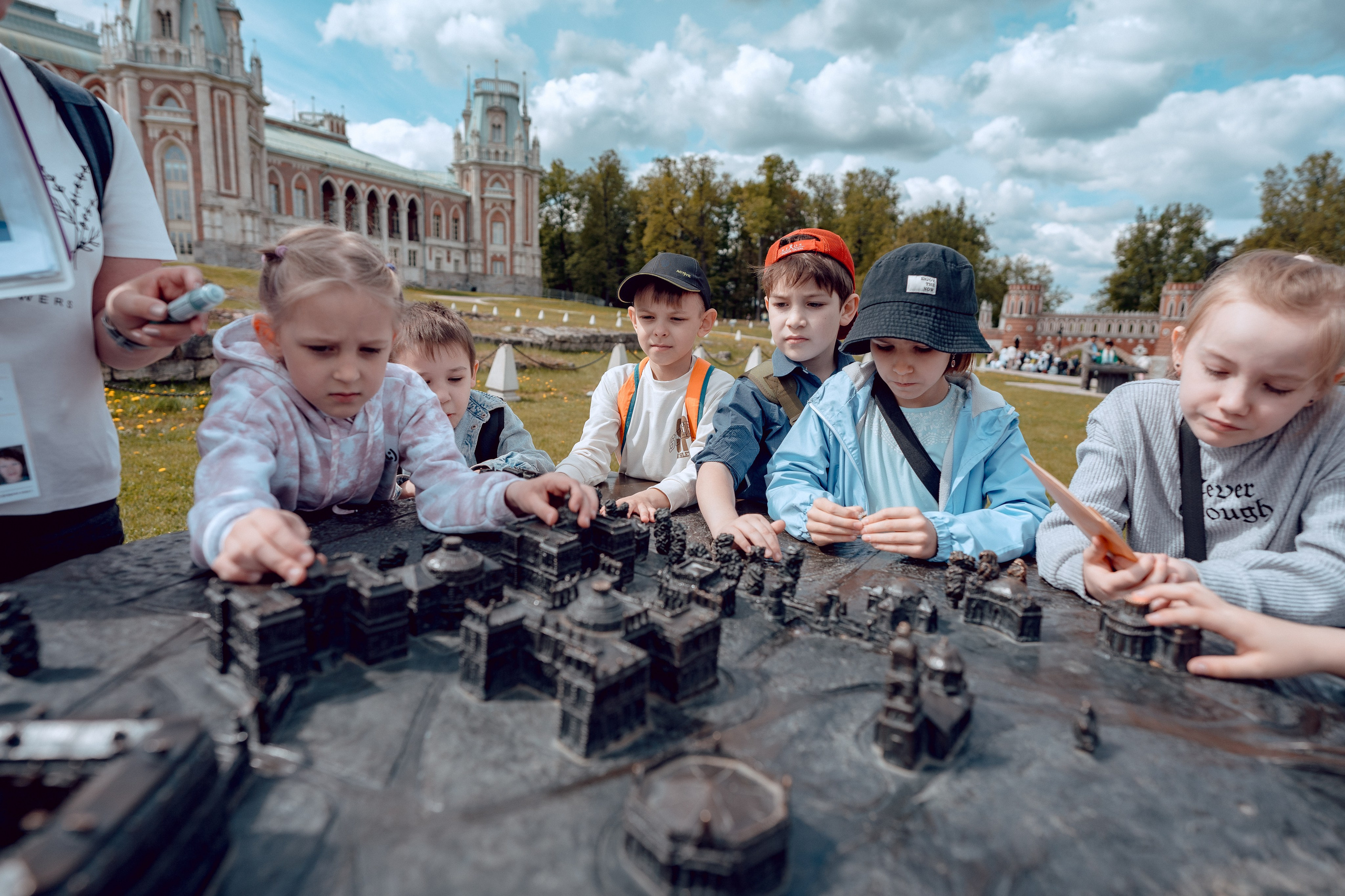 Прогулка в Царицино. Портретный и семейный фотограф в Москве/Видное