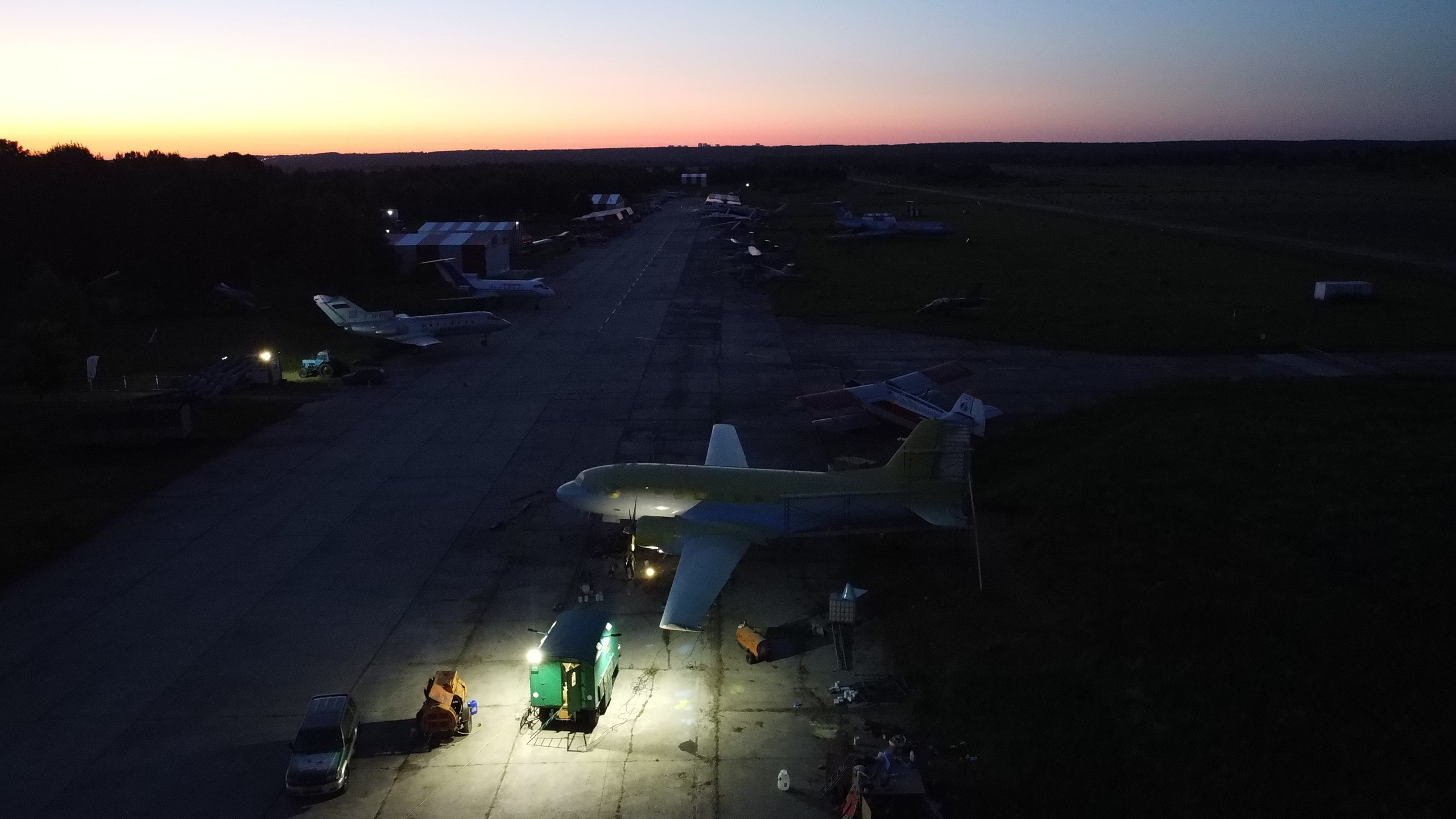 Ил-14Т «Голубая Мечта» — покраска (2022г). Фотоальбом показывающий увлекательный мир авиации и мир медведей Андрея Иванова