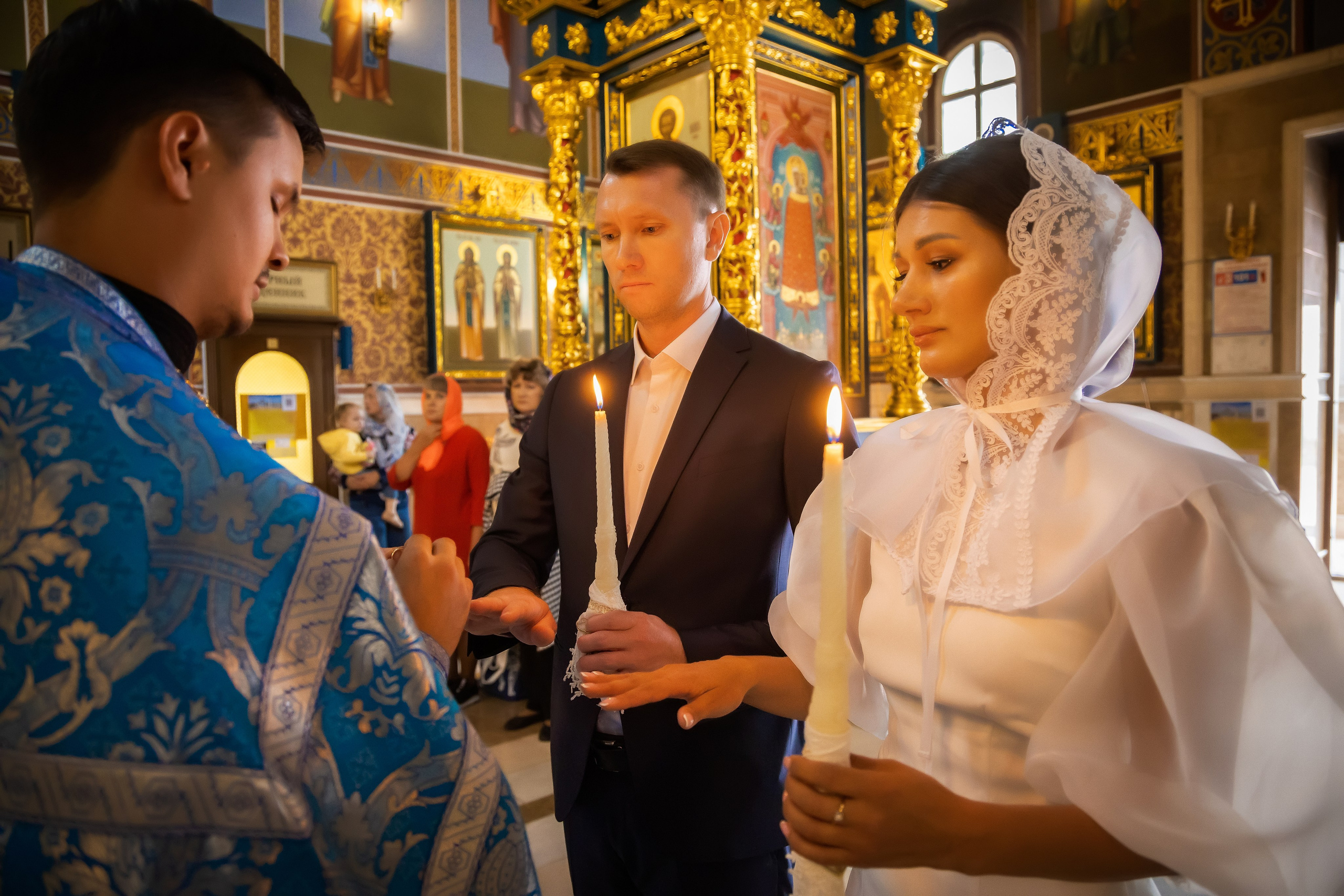 В Храме. Семейный и Свадебный фотограф в Астане Александр Астапов