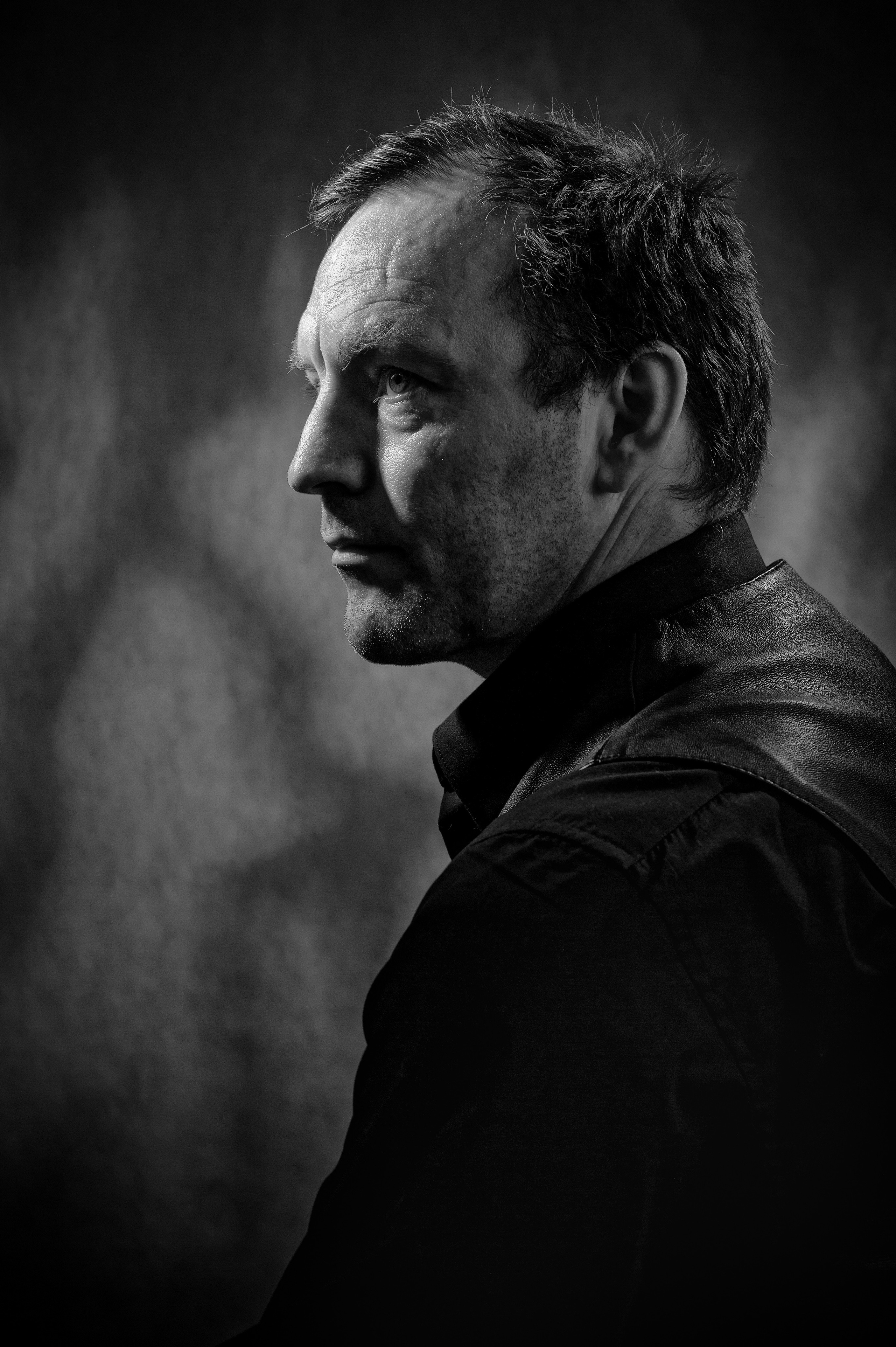 Мужской автопортрет . Портретный фотограф в Екатеринбурге.