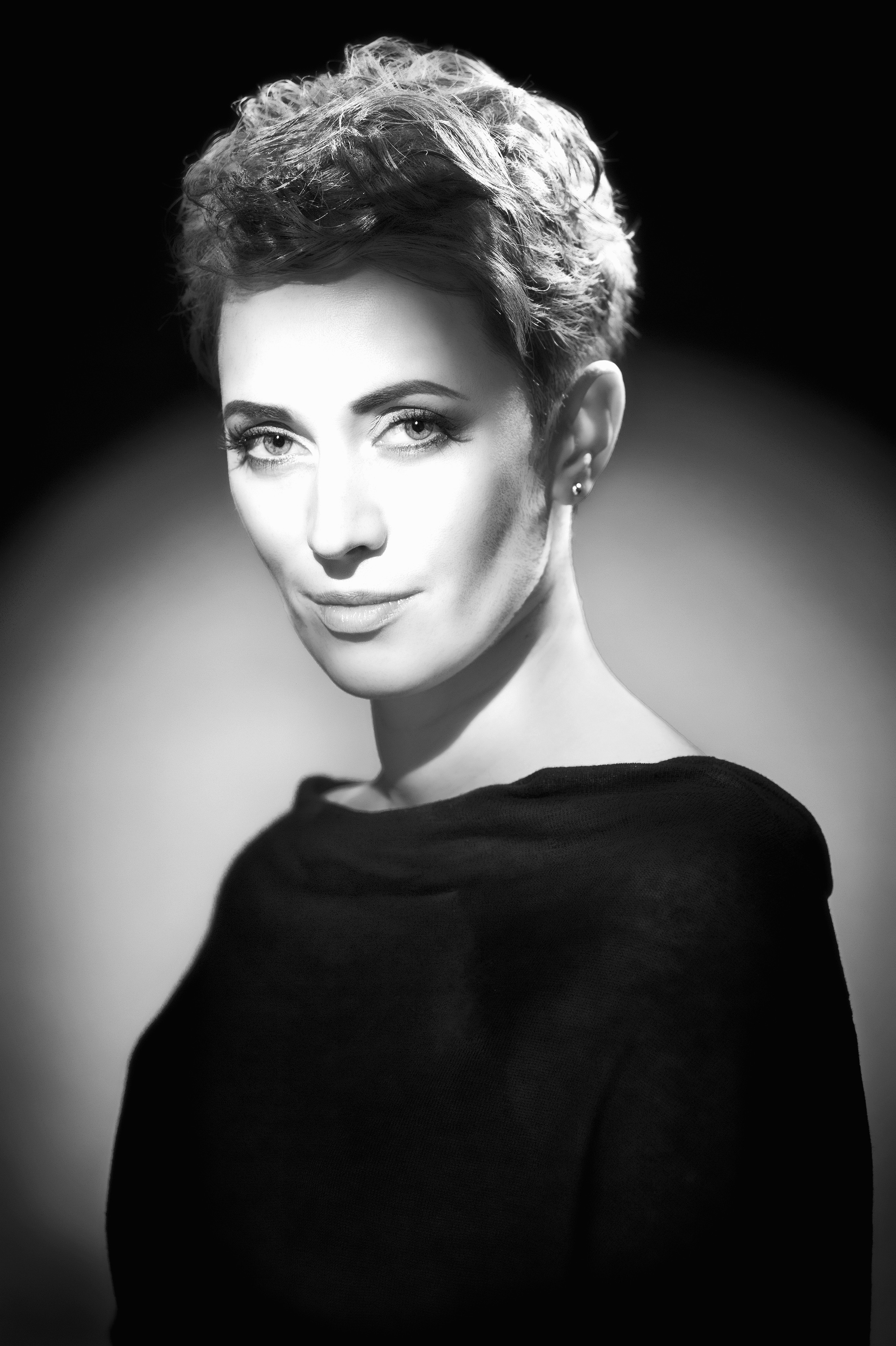 портрет в стиле harcourt. Фотограф Валерий Коновалов