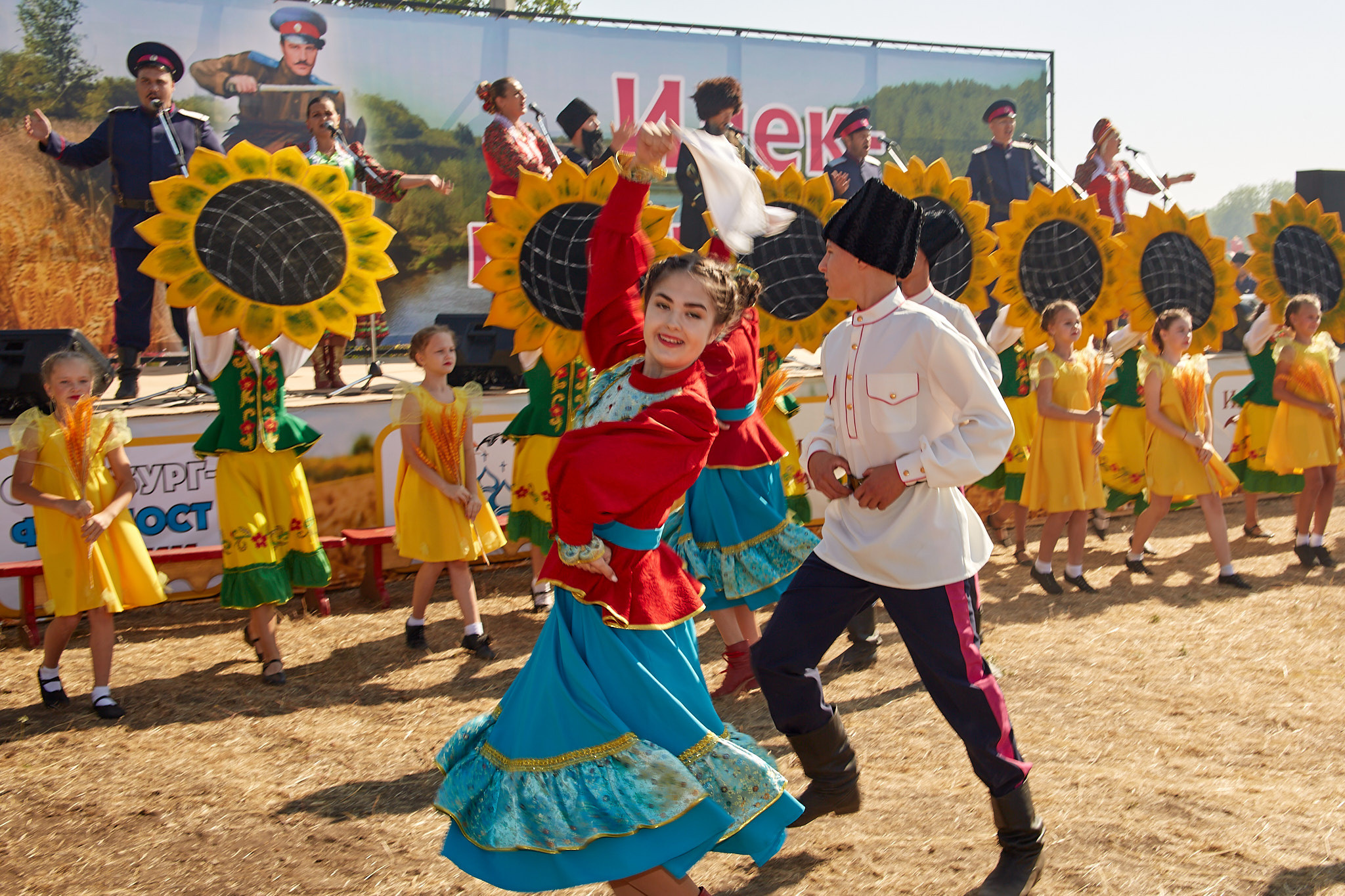 Фестиваль казачьей культуры. Илек, 03.09.2022. Валерий Логачев. Фото, музыка, видео — для души