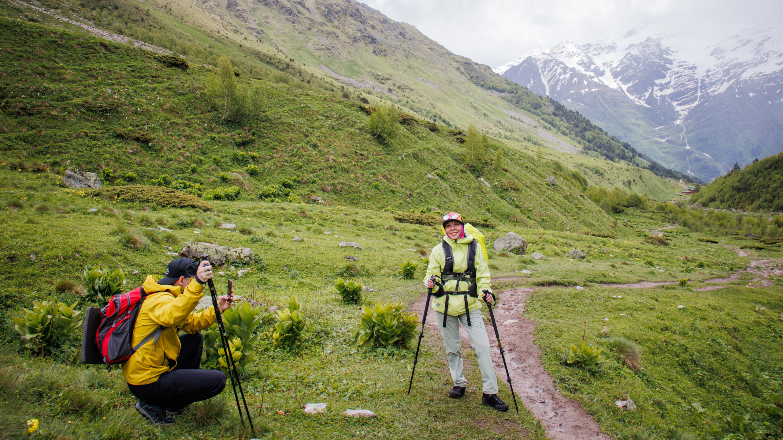 Трекинг / Терскольский водопад. Фотограф на трекинг и восхождение Эльбрус, Приэльбрусье. Елизавета Бобок