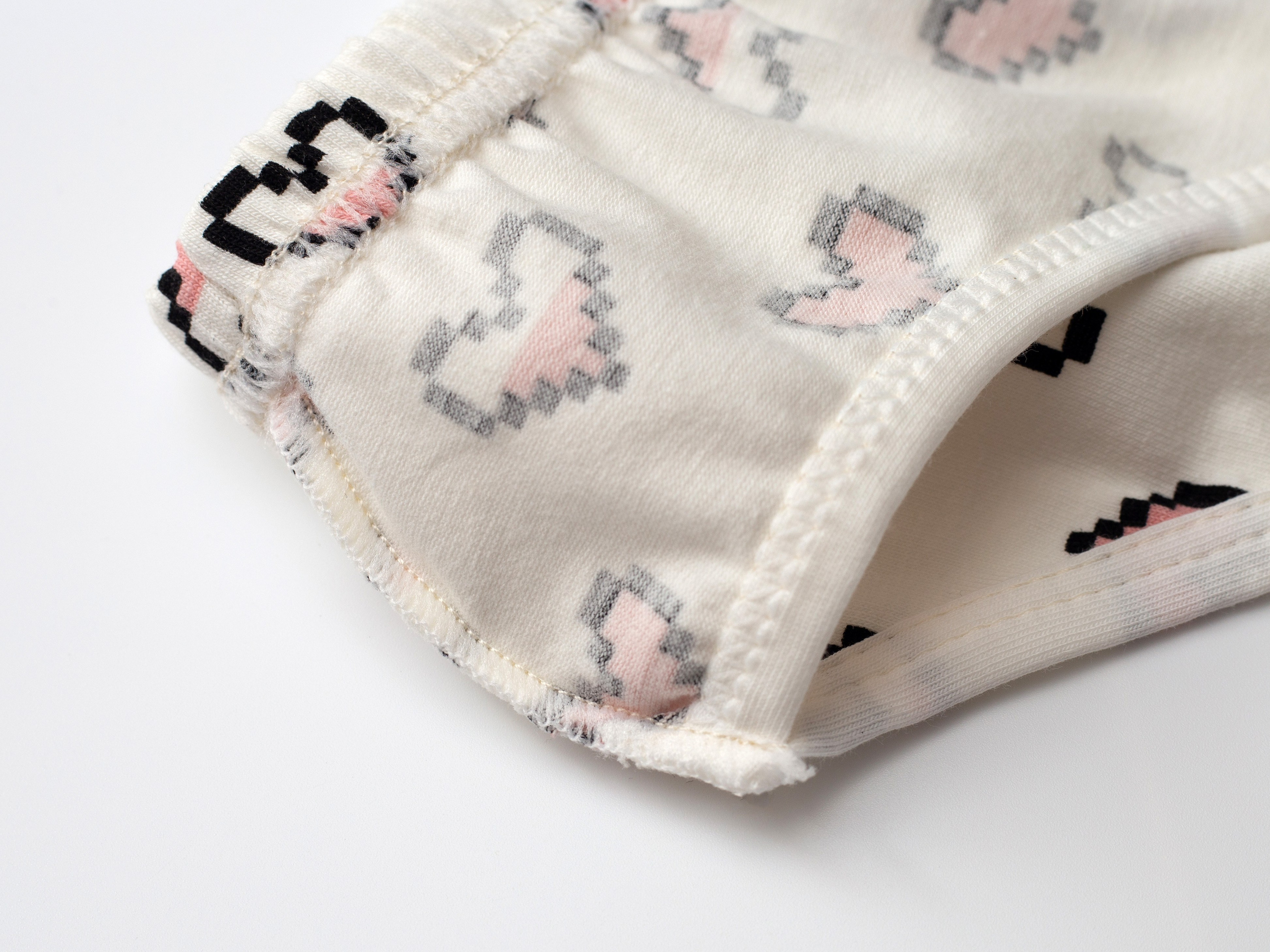 Нижнее белье для девочек. Фотограф для различных событий, проектов, маркетплейсов, сайтов и мероприятий в Екатеринбурге