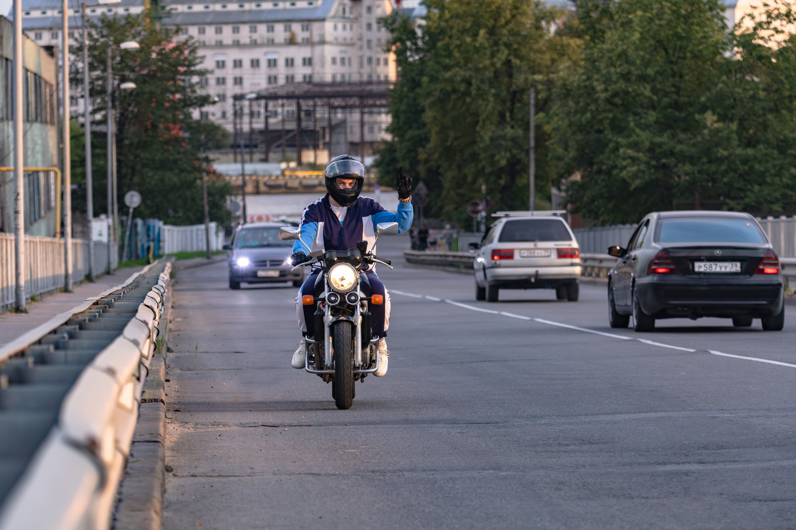 Daniil R. — Digital Noise —