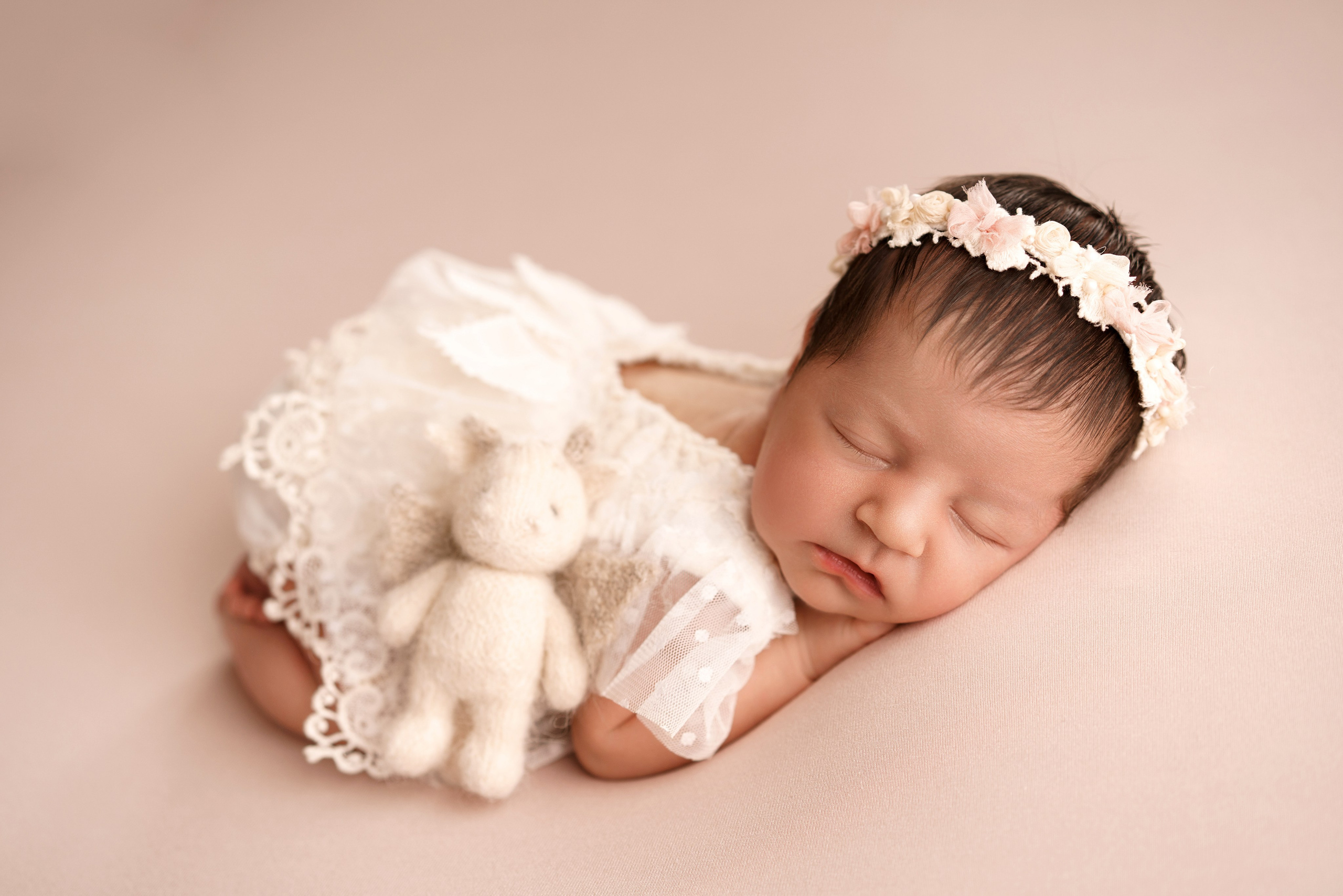 Фотосессия новорожденных | Галерея трогательных кадров малышей в стиле newborn. Фотосессия новорожденных в Москве и Московской области | Профессиональный фотограф newborn — Татьяна Иванова