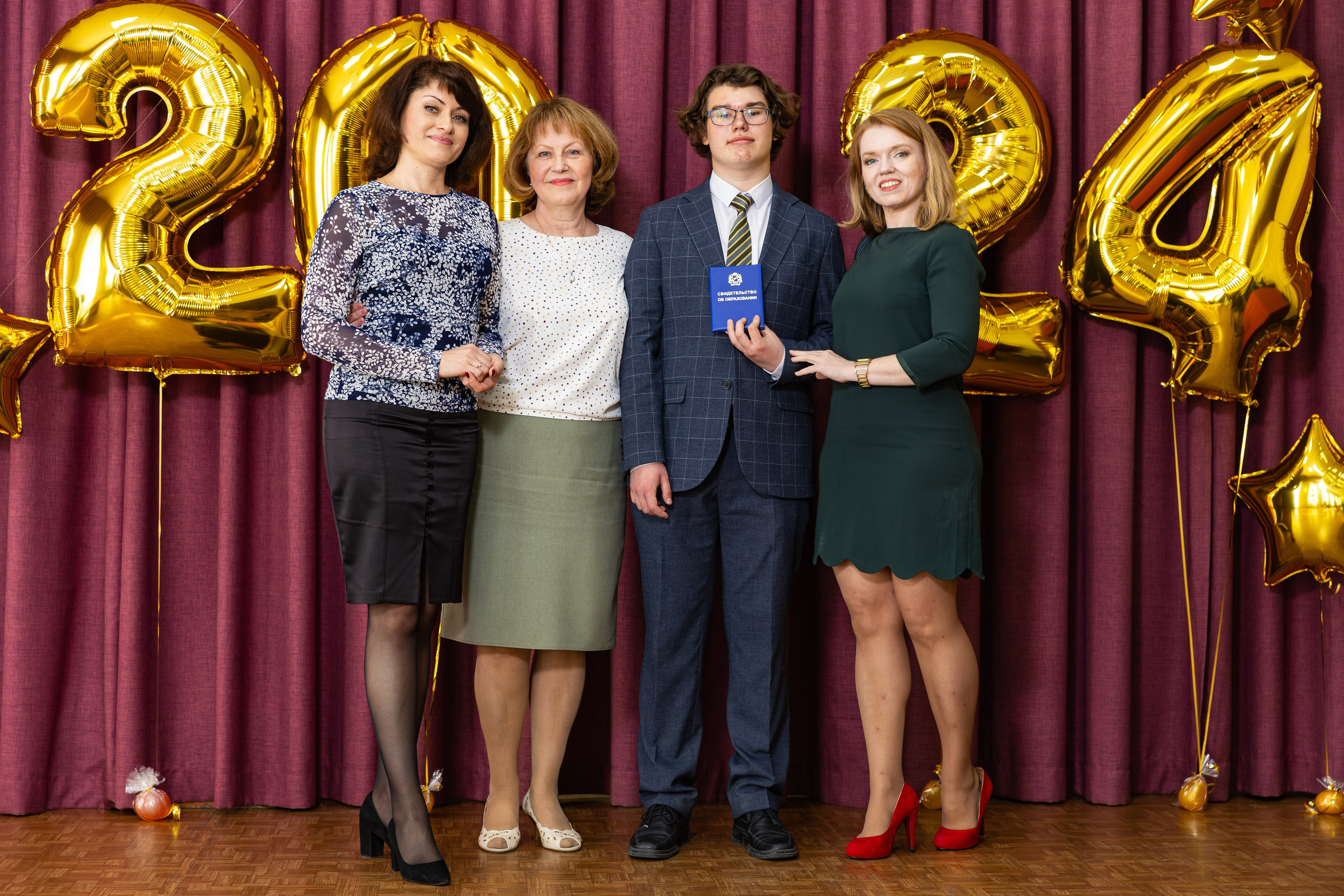 Выпускной музыкальная школа № 8. Фотограф Александр Поздняков  Новосибирск