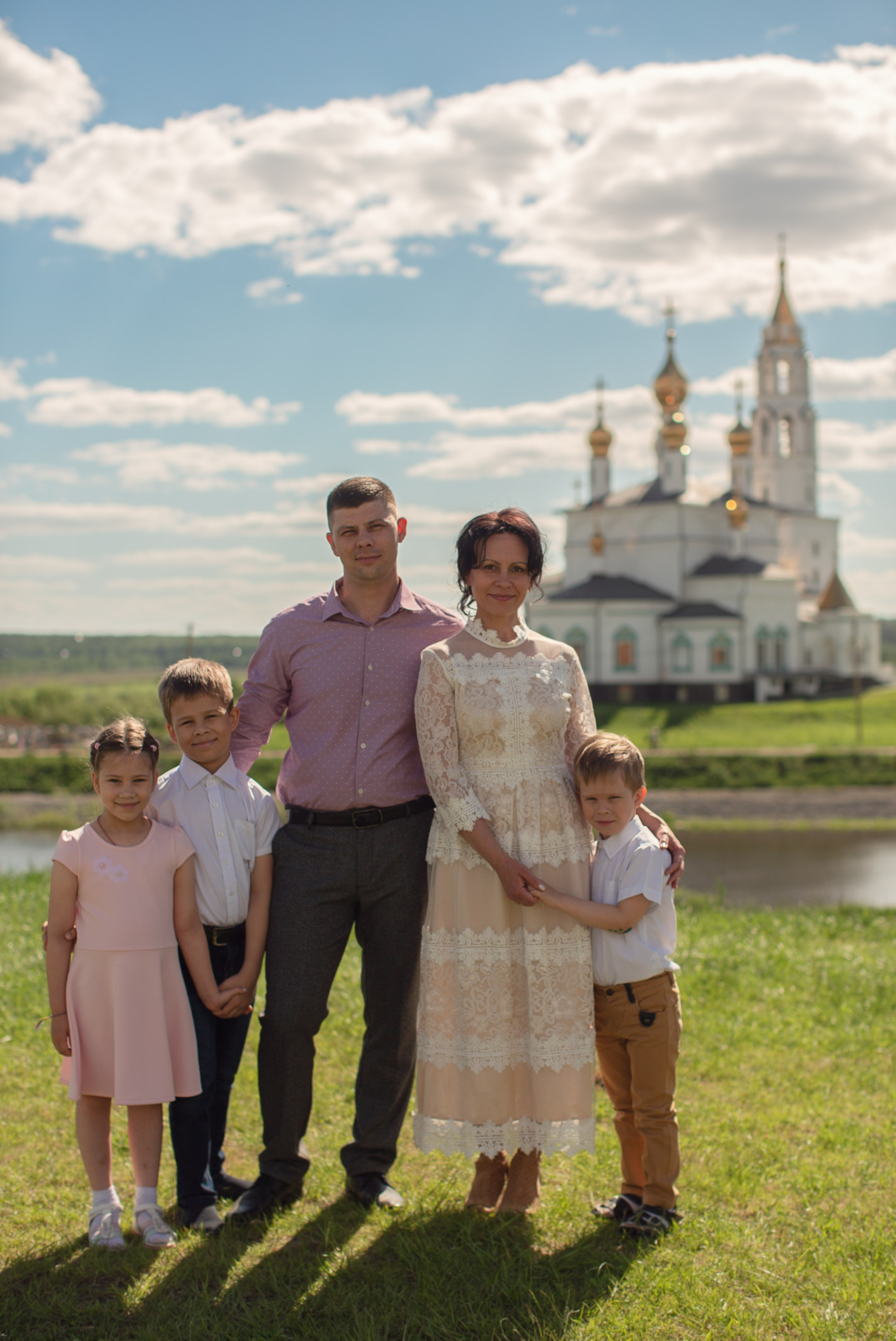 Храм Божьих строителей в Академическом Венчание. Главная