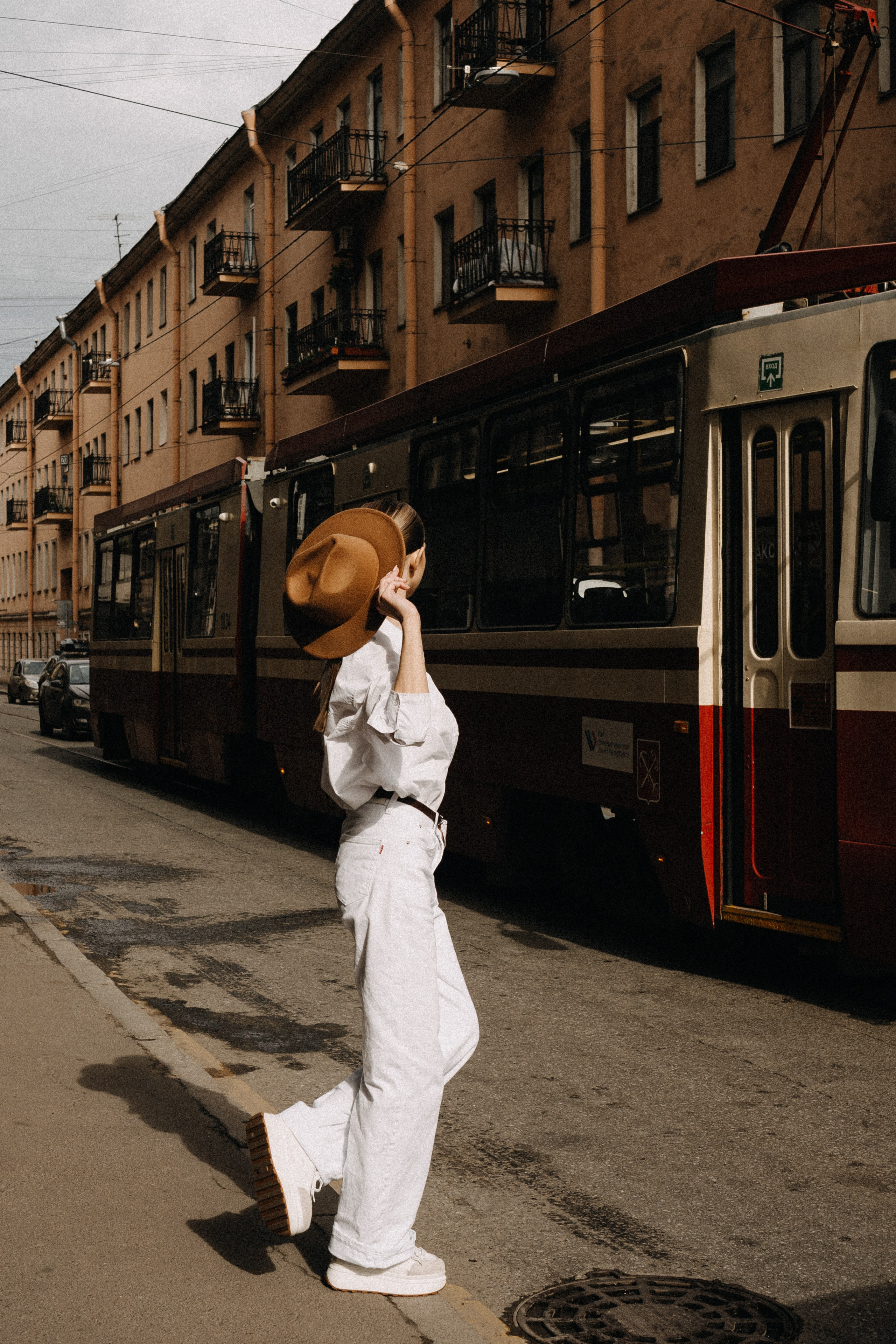 МЫ ГУЛЯЛИ ПРО КРЫШАМ ПИТЕРА. Профессиональный фотограф, Санкт-Петербург — Виктория Богомолова