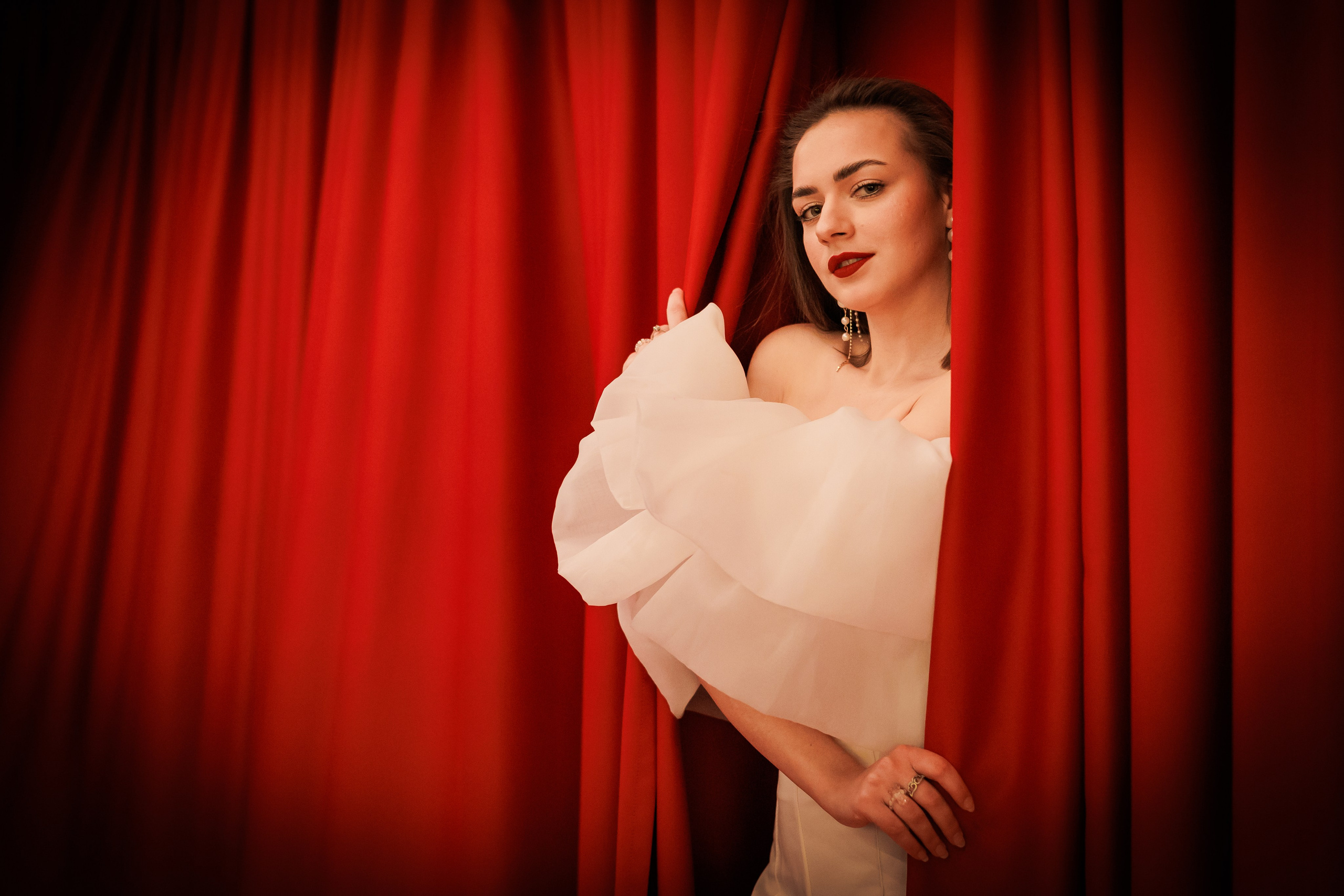 Алена. Фотосессия в кинотеатре Мираж. Портретный фотограф Панферова Регина г. Санкт-Петербург, г. Казань