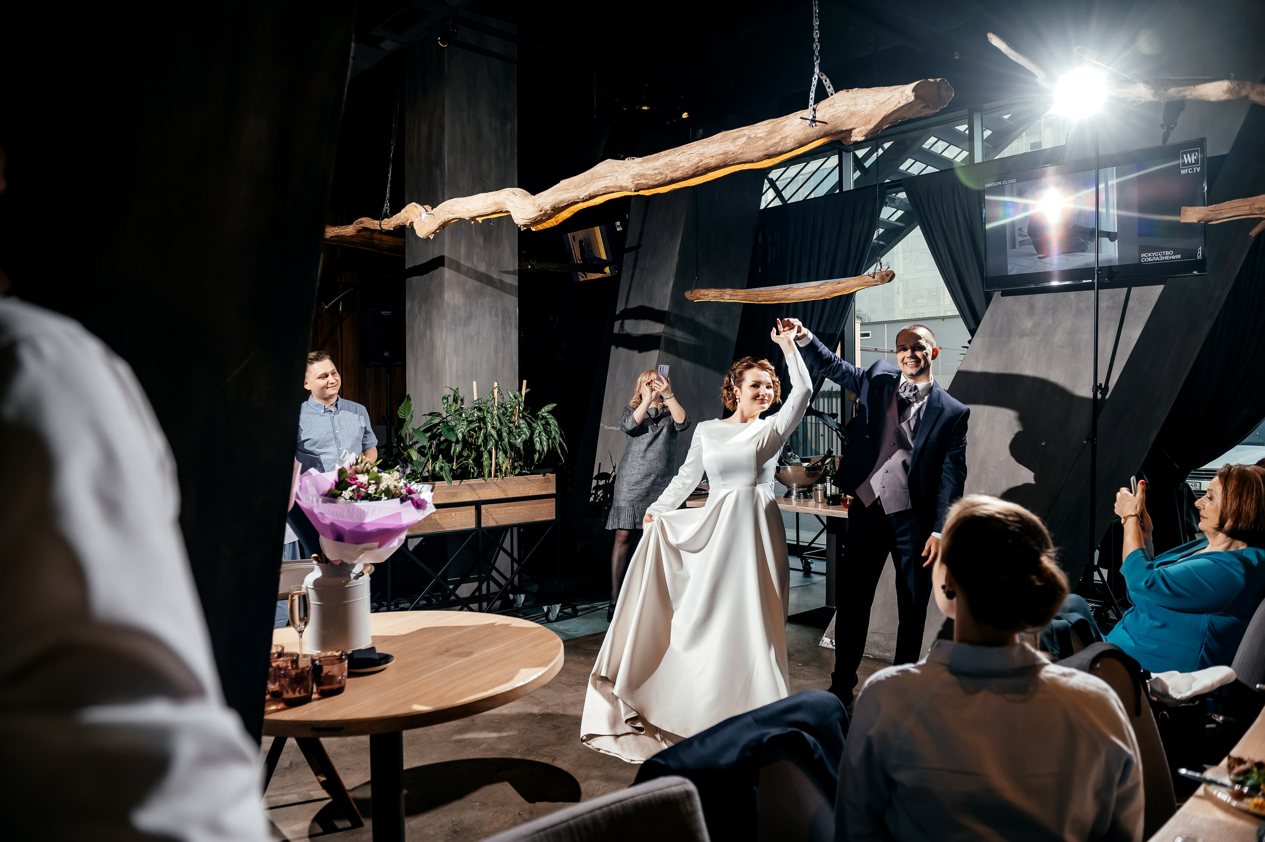 Завод Арма, ресторан ГРЮТ. Свадьба. Свадебный и семейный фотограф Виктория Носачёва. Щелково, Москва и МО