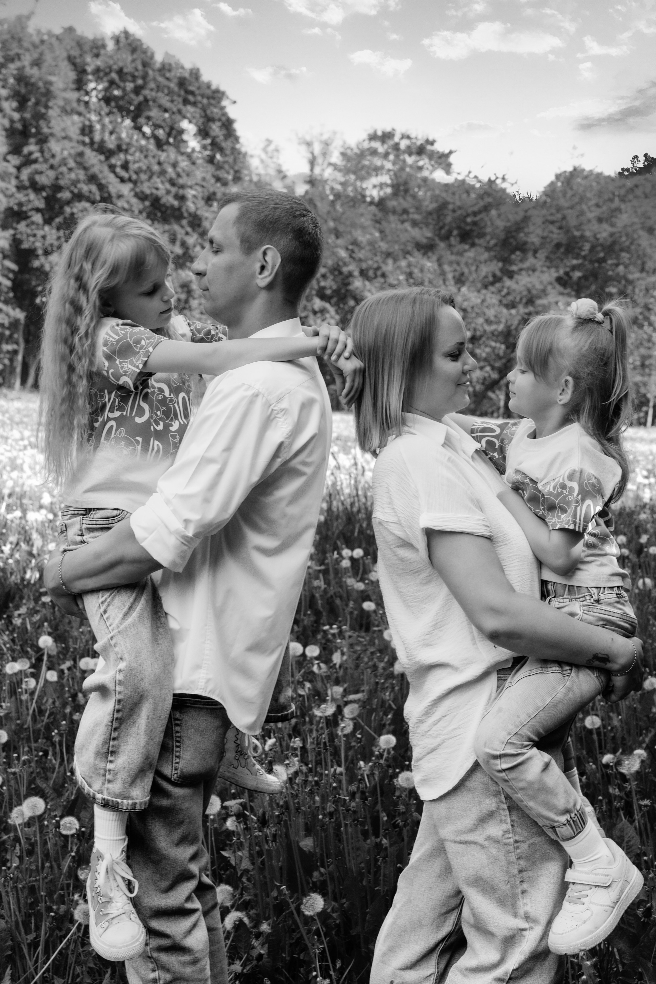 Семейная съемка в Лошицком парке. Ваш семейный фотограф в Минске — Вика Трегубова