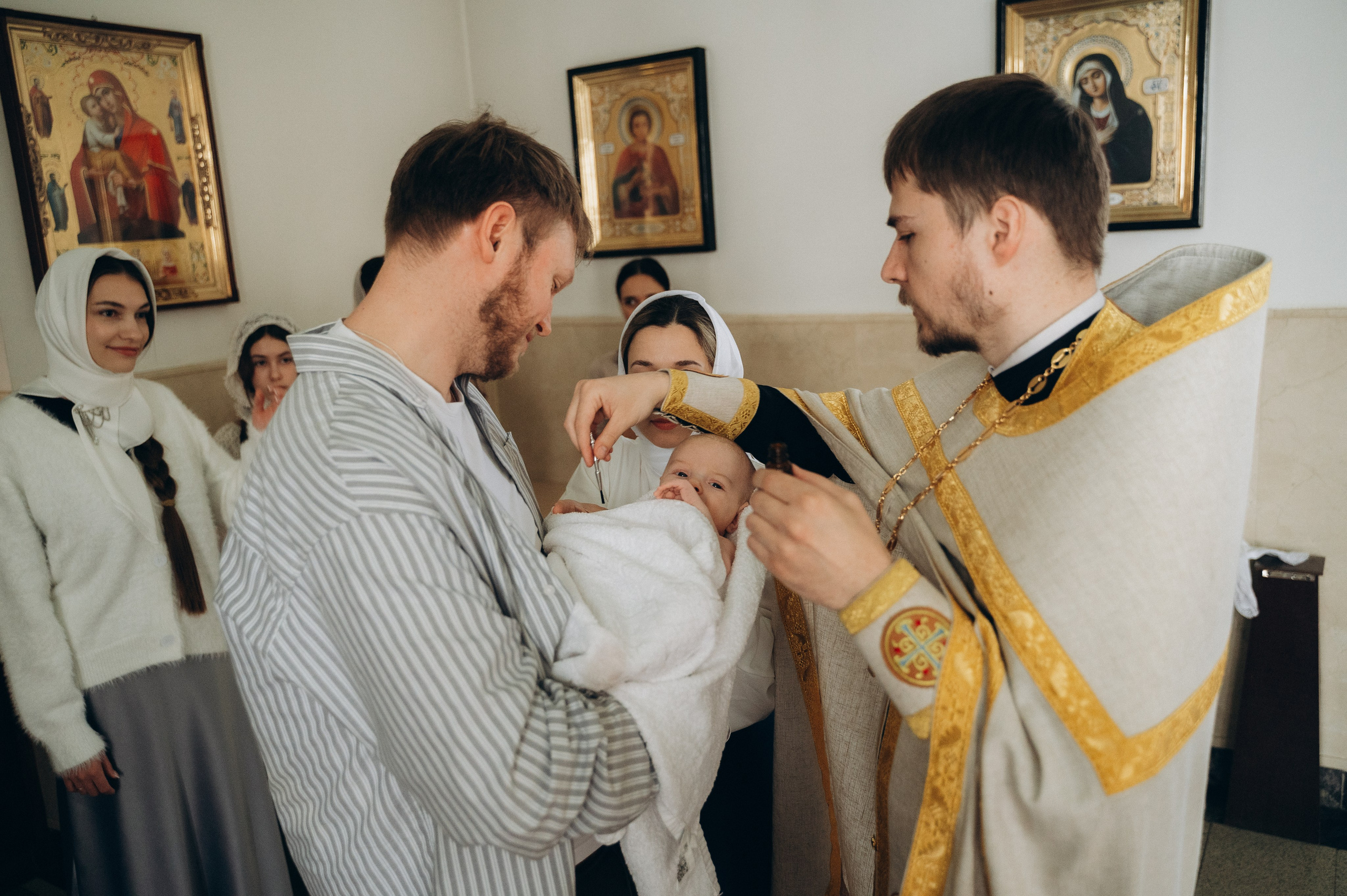 Крещение Артура (Храм Марии Магдалины). Семейный фотограф в Минске Дарья Дреко