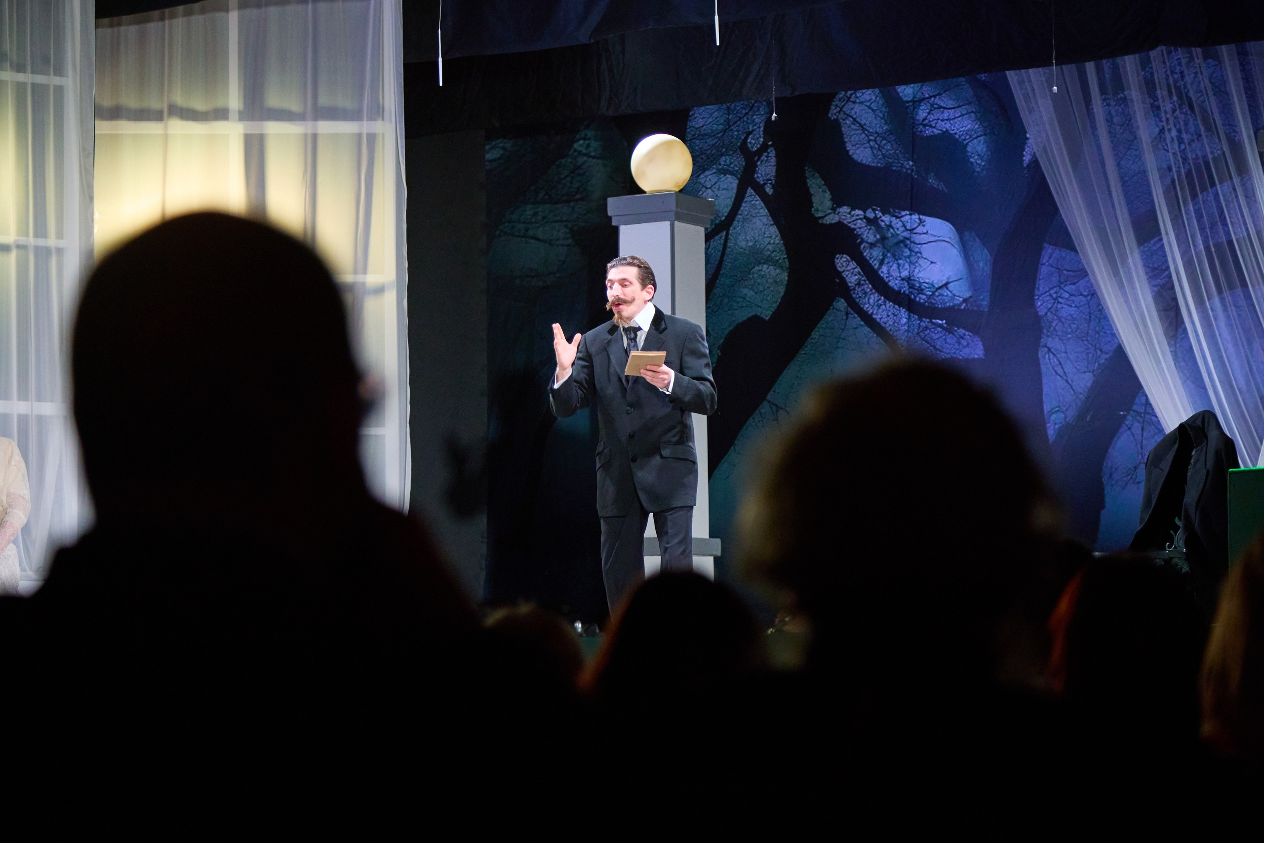 Сцена. Фотограф видеограф широкого профиля Денис Захаров