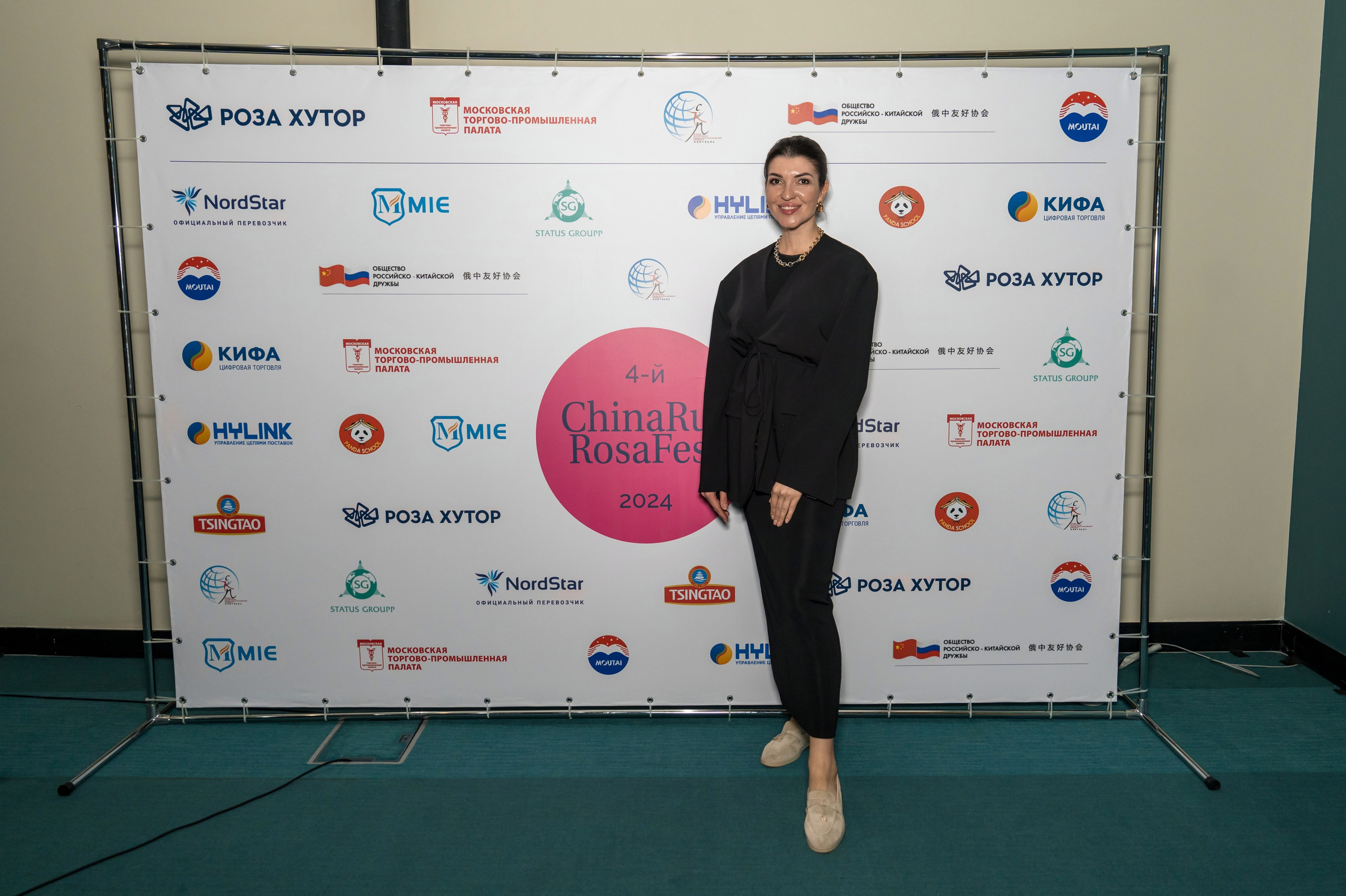 ChinaRosaFest 2024. Репортажный фотограф в Красной Поляне и Сочи Павлюченко Екатерина