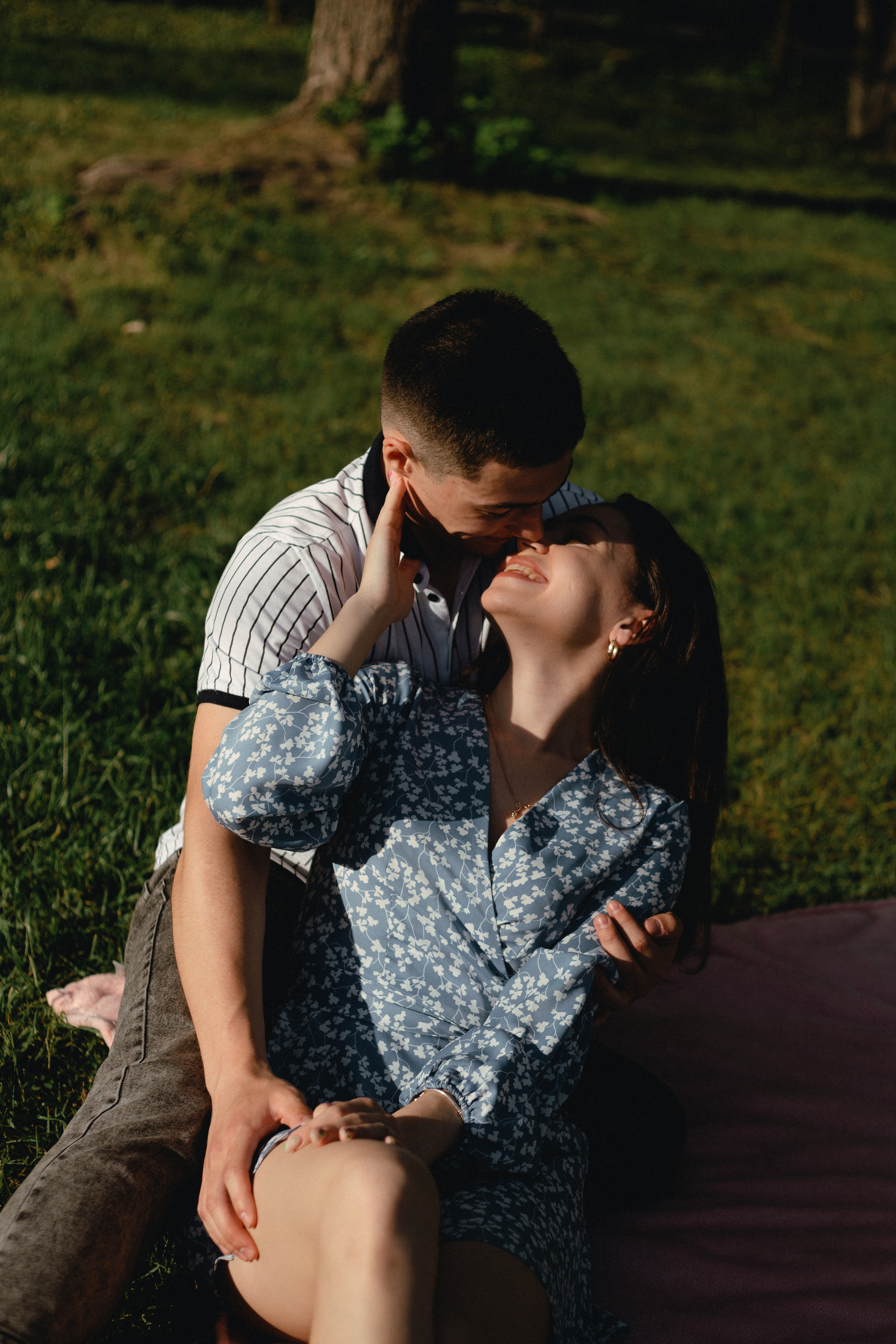 Lovestory в парке | Новосибирск. Свадебный и портретный фотограф в Новосибирске Любовь Исакова