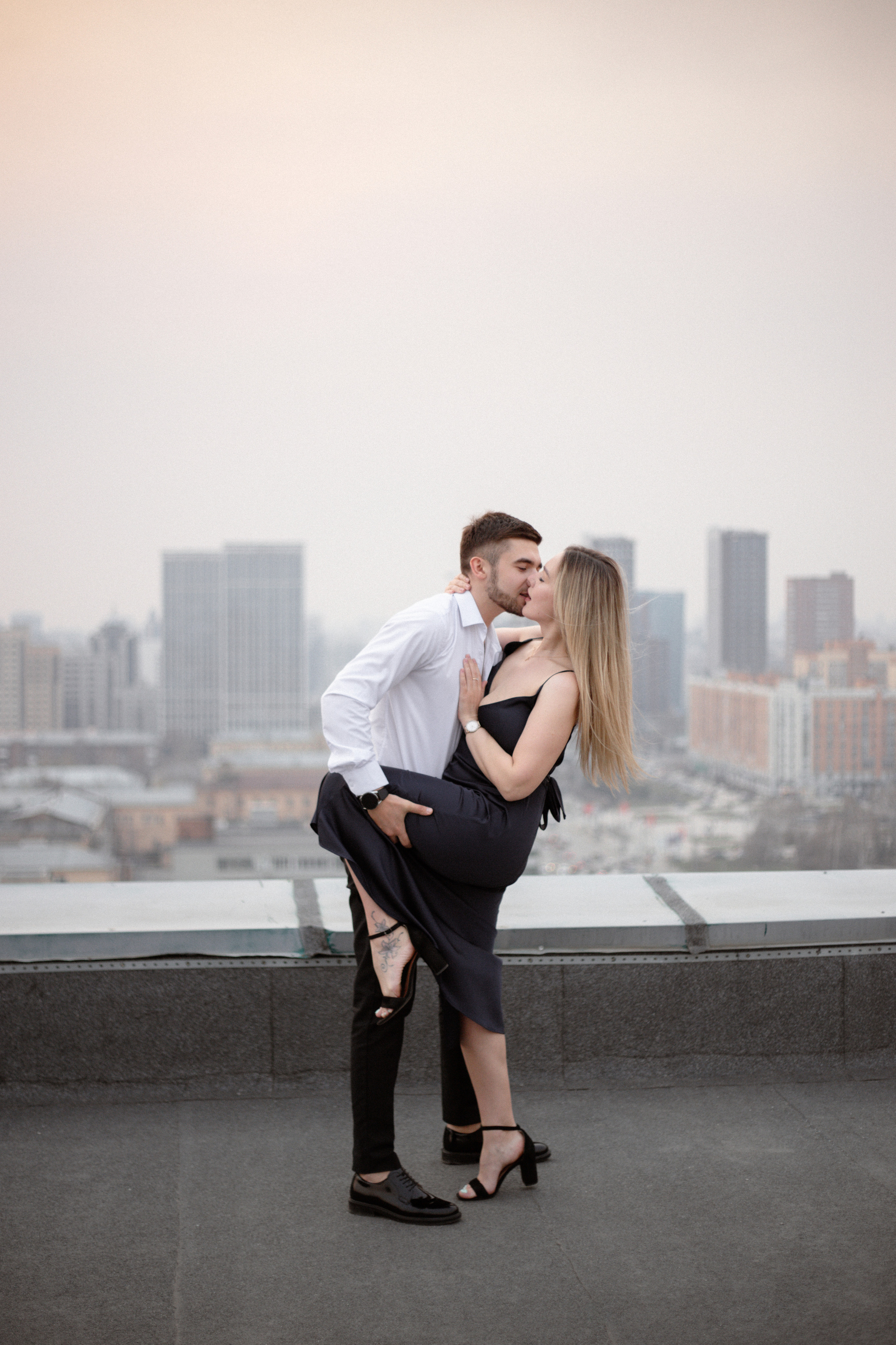 Свидание — фотосессия на крыше в Новосибирске. Свадебный и портретный фотограф в Новосибирске Любовь Исакова