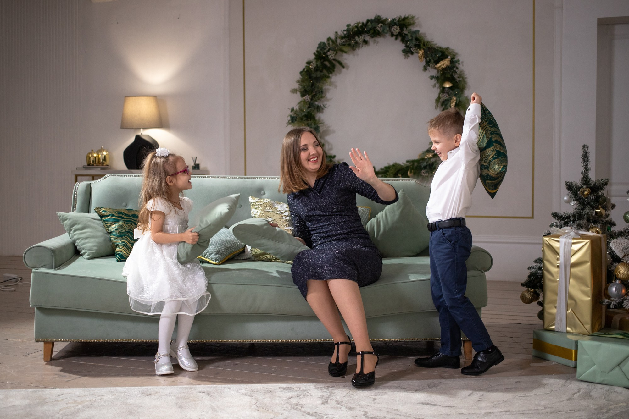 Семейная съёмка Новый Год. Репортажный, промышленный и маркетплейс-фотограф Дмитрий Чернат