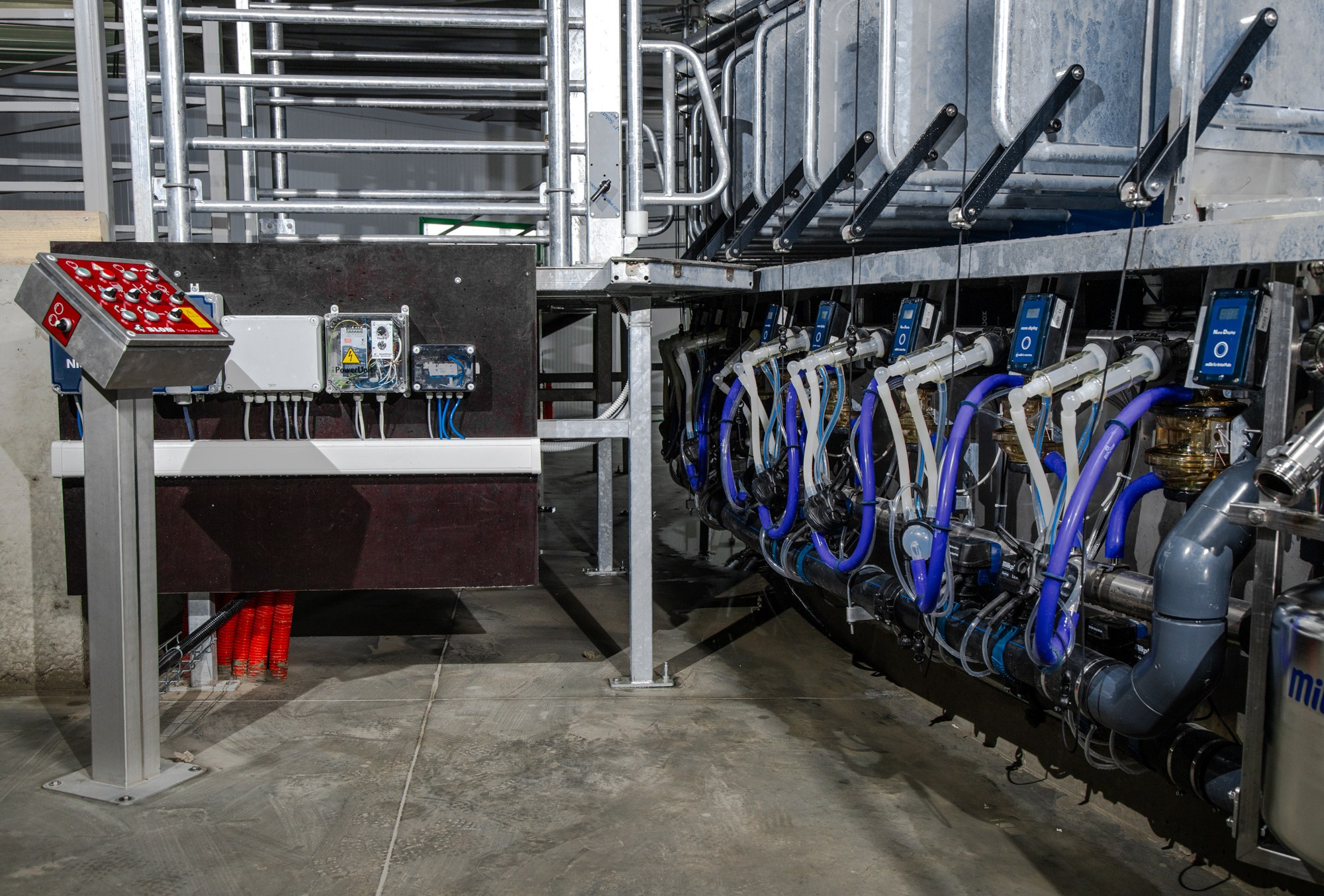 Съёмка для фирмы «Биотон». Репортажный, промышленный и маркетплейс-фотограф Дмитрий Чернат