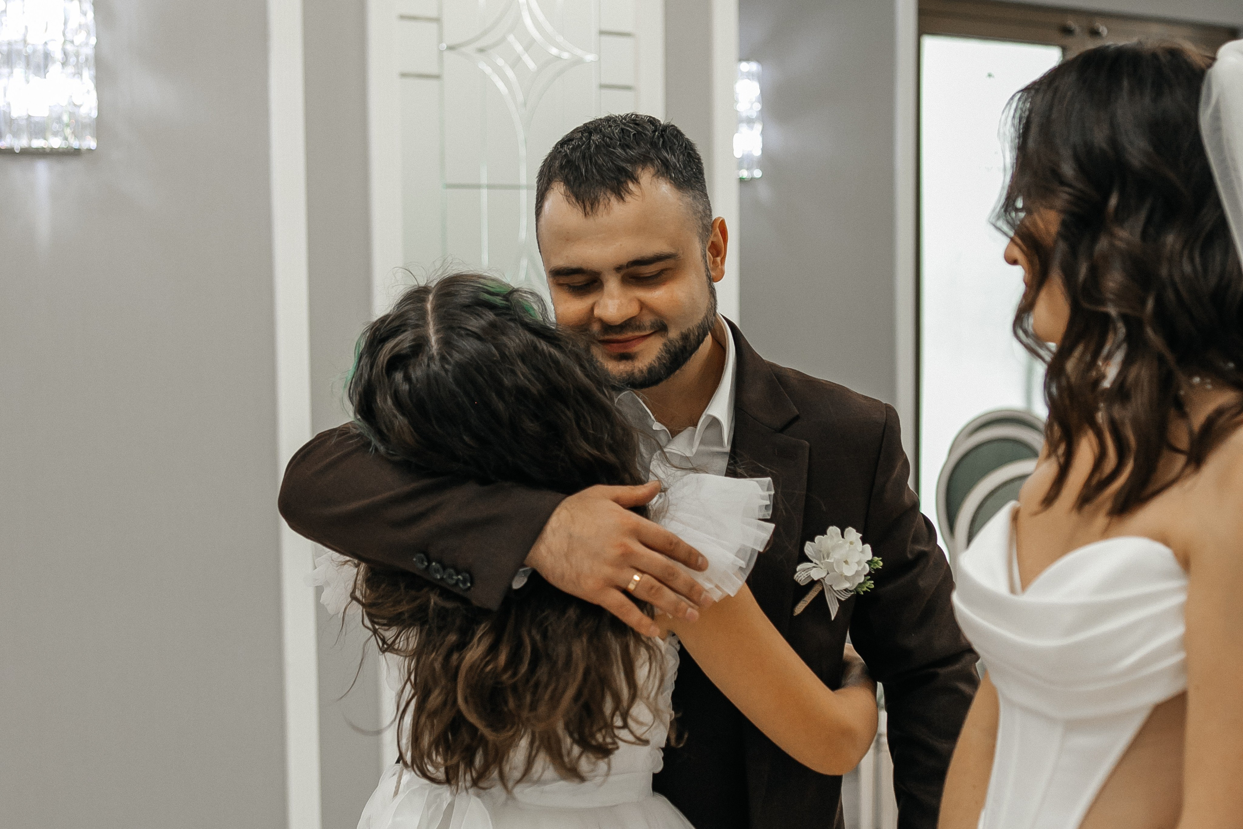 Свадебная фотосессия. Свадьба Дмитрия и Тамары. Фотограф в Иркутске Анастасия Кись. Студийная фотосессия беременности в тканях Иркутск. Семейная фотосессия, ПОРТРЕТ «ПОКОЛЕНИЕ»