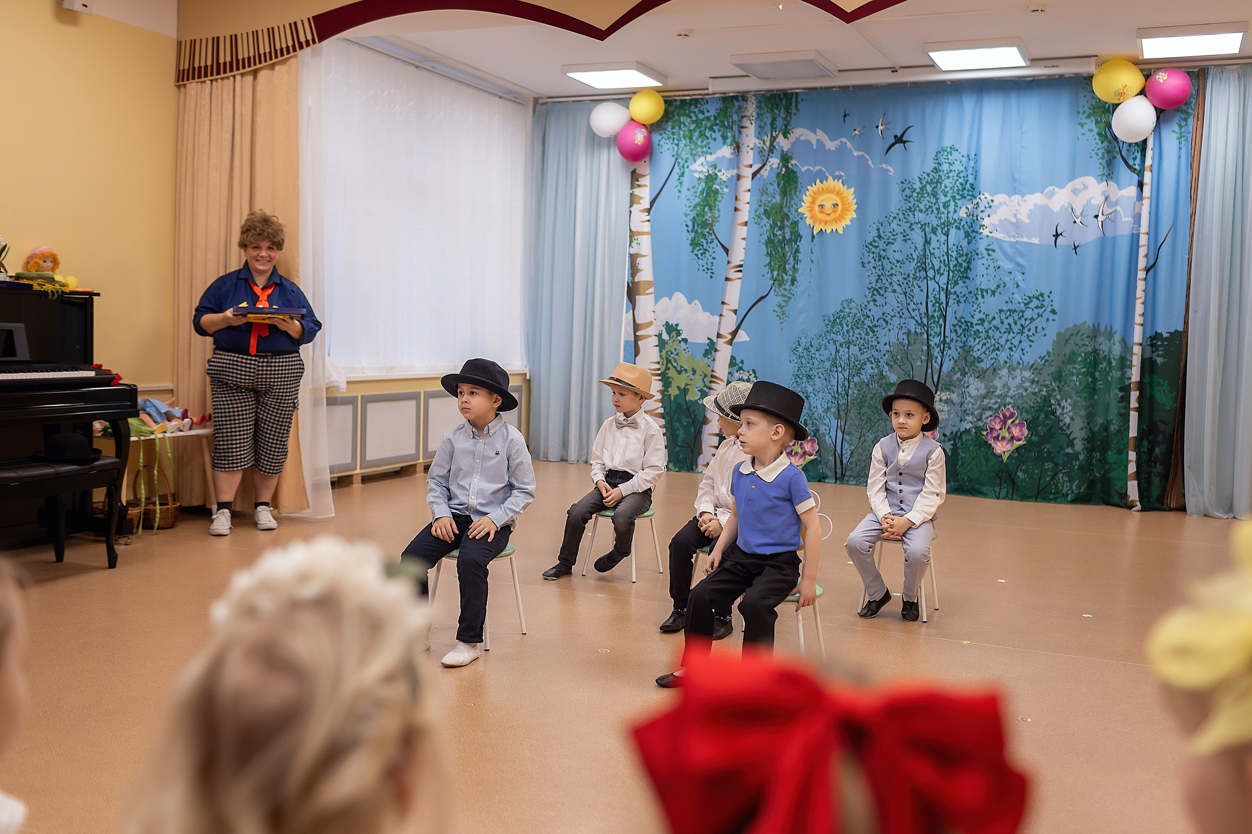 Весенний утренник_старшая группа_2025. Семейный фотограф в Санкт-Петербурге
