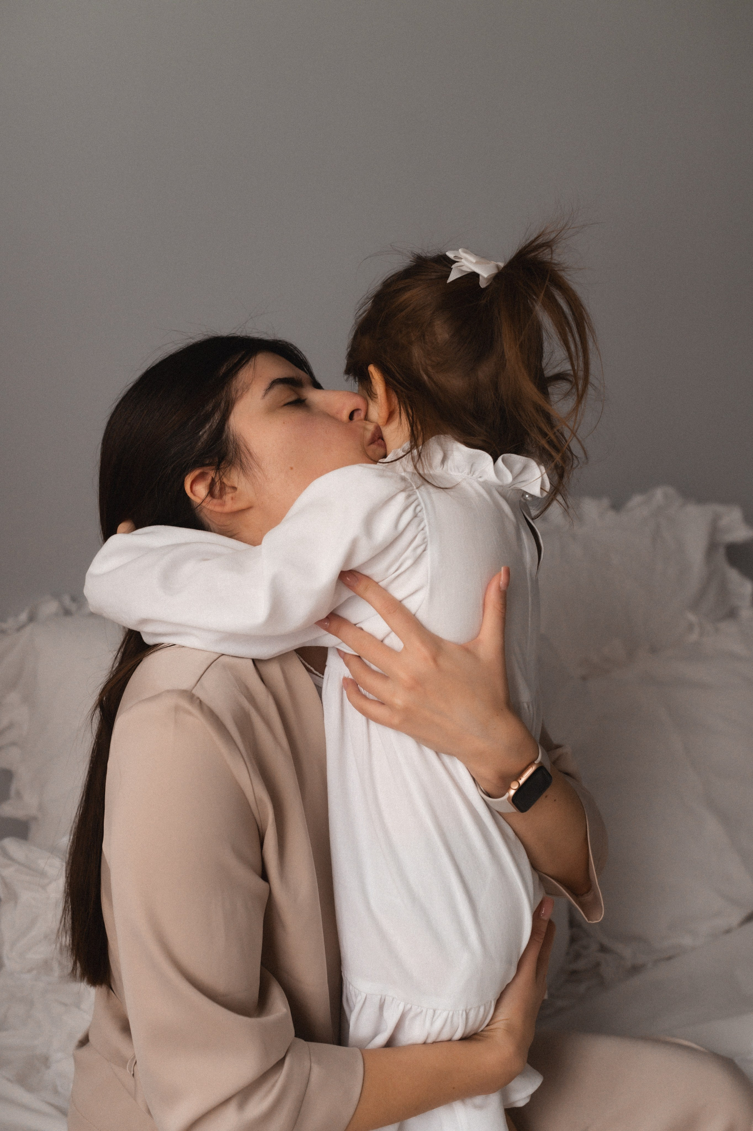 Лена и Николь дома. Семейный и свадебный lifestyle-фотограф в Москве Мария Петрова