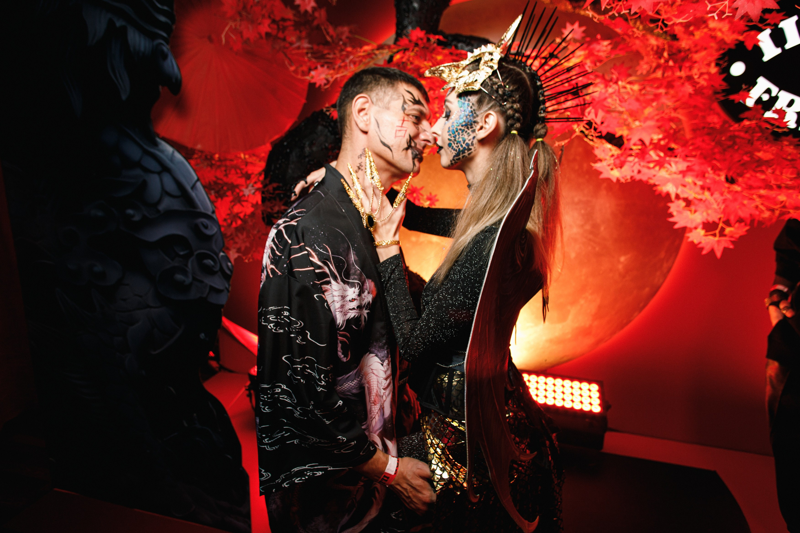 ILLEGAL FRIENDS | ASIA. СВОИ. ФОТООТЧЕТЫ-СОБЫТИЯ-МЕСТА