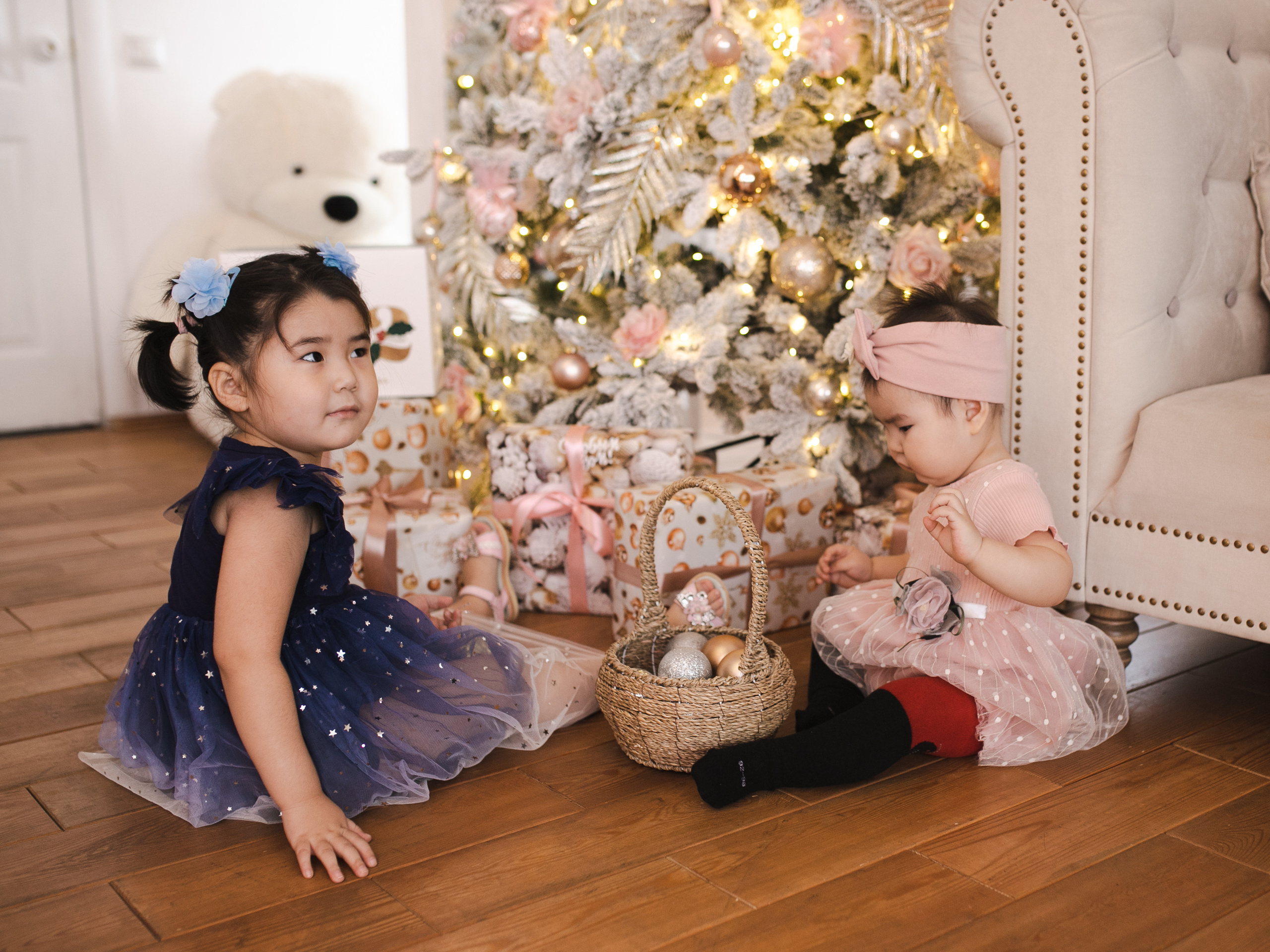 Семейная студийная фотосессия. Фотограф в Иркутске Тома Кабанова