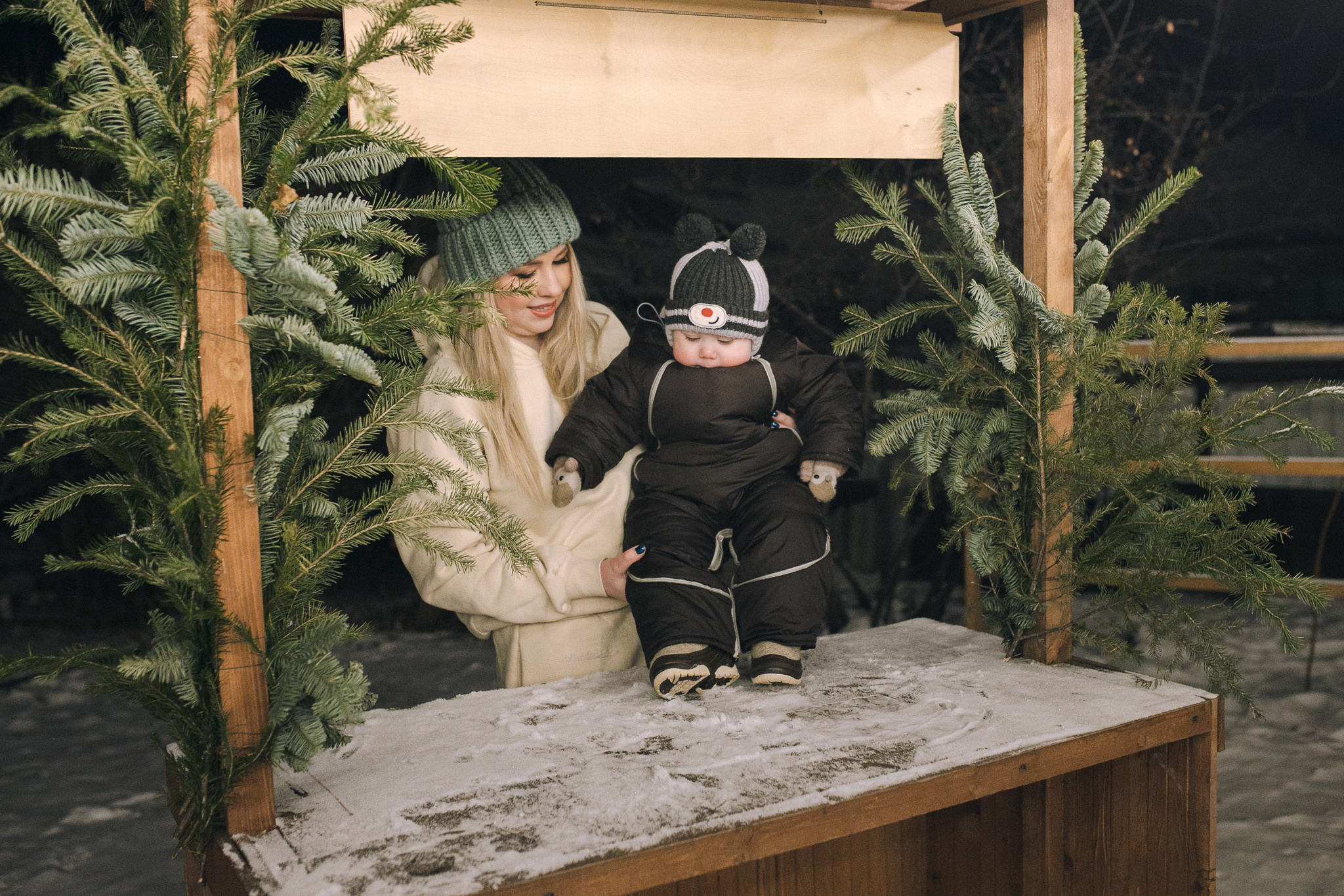 В фотостудии на открытом воздухе. Фотограф в Иркутске Тома Кабанова