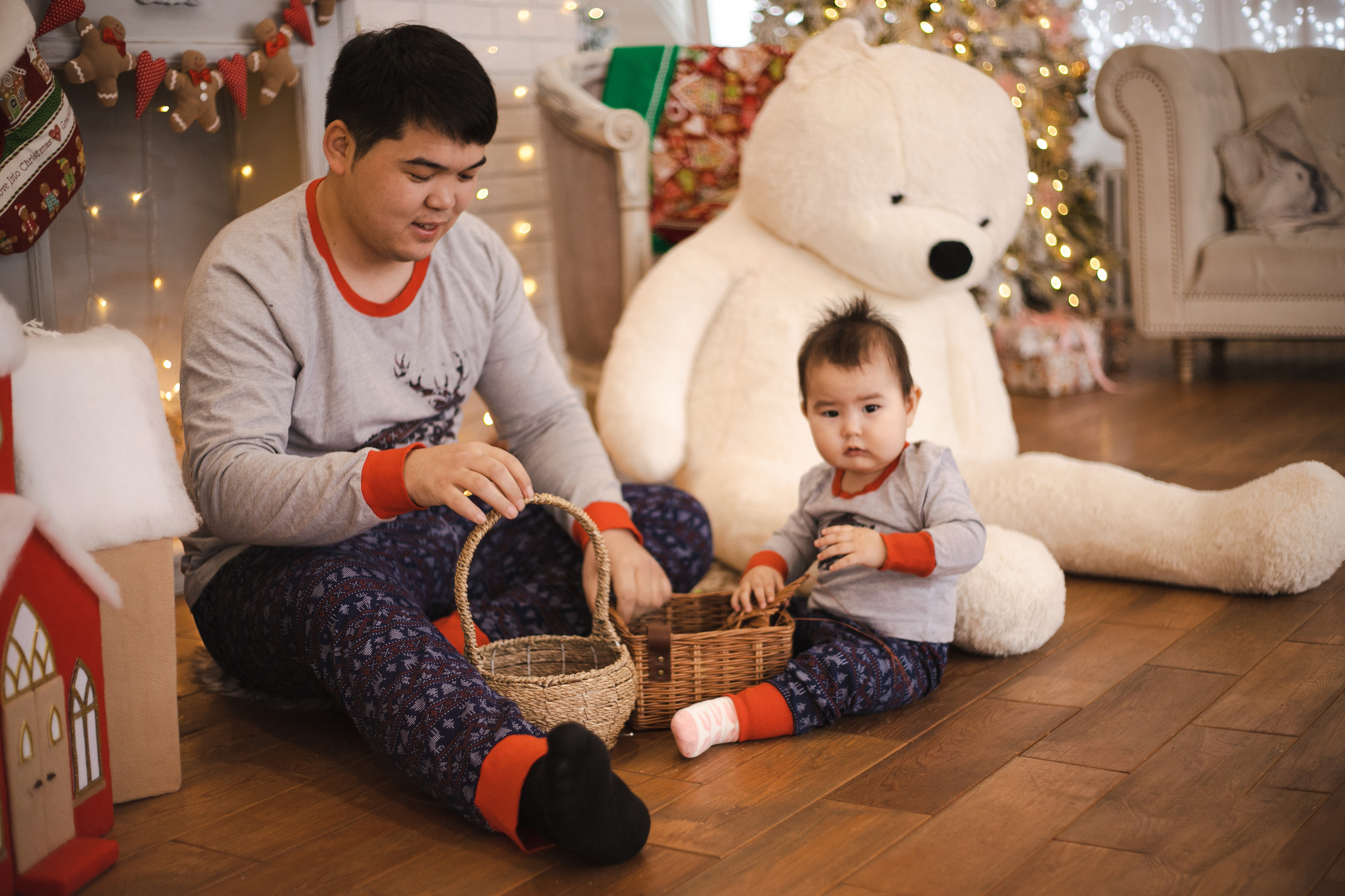 Семейная студийная фотосессия. Фотограф в Иркутске Тома Кабанова