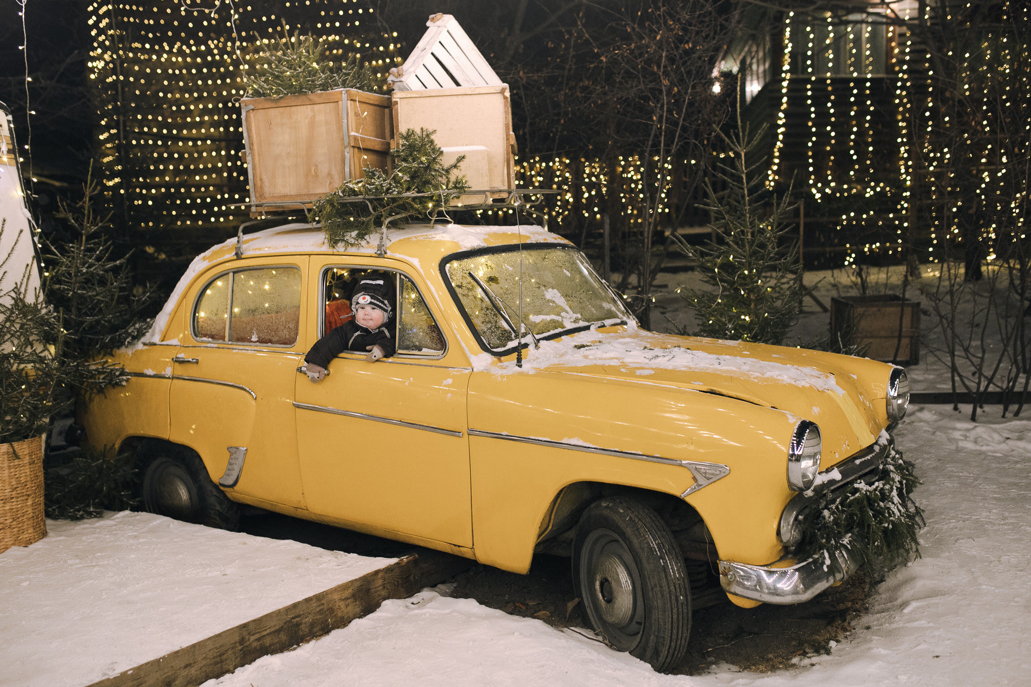 В фотостудии на открытом воздухе. Фотограф в Иркутске Тома Кабанова