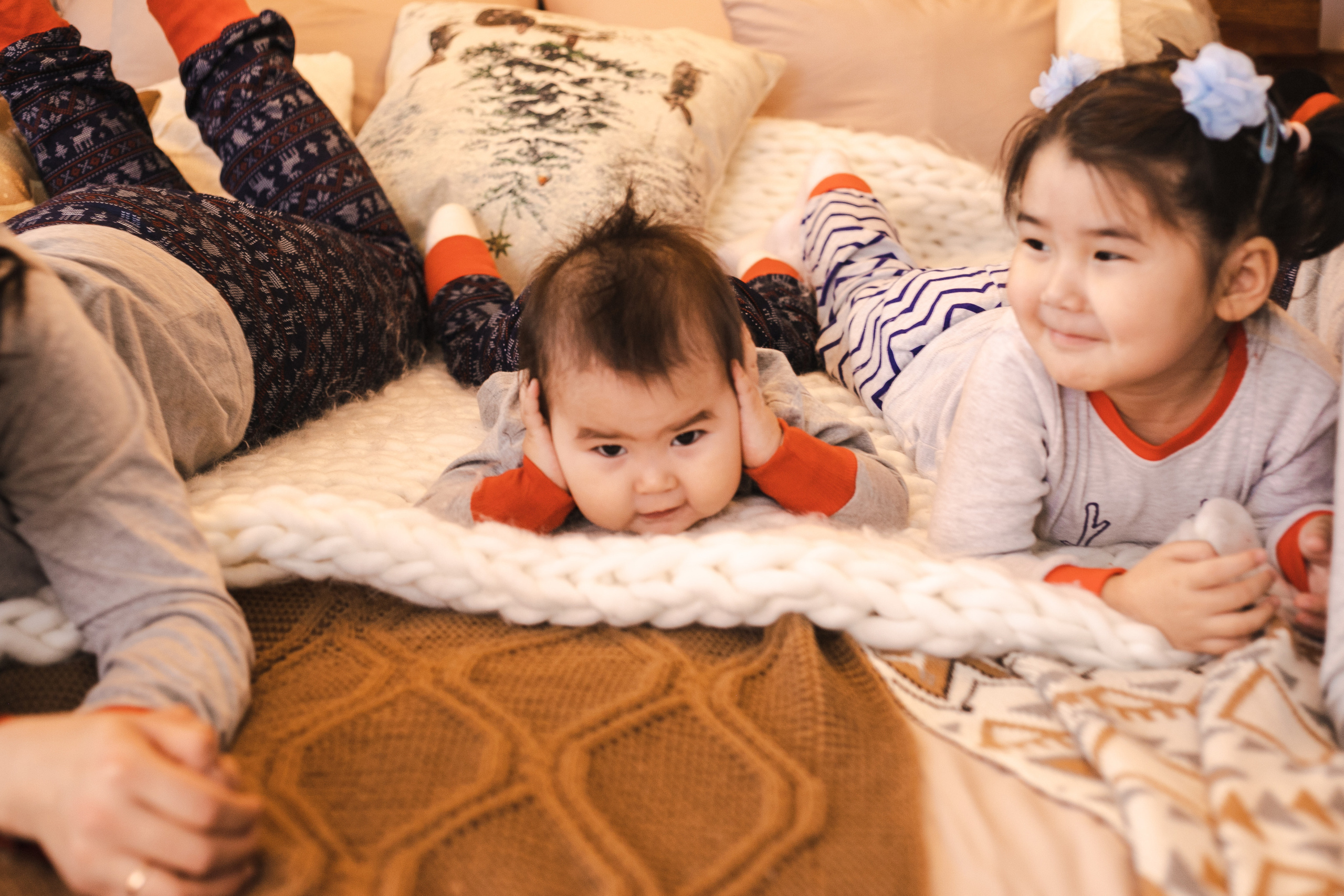 Семейная студийная фотосессия. Фотограф в Иркутске Тома Кабанова