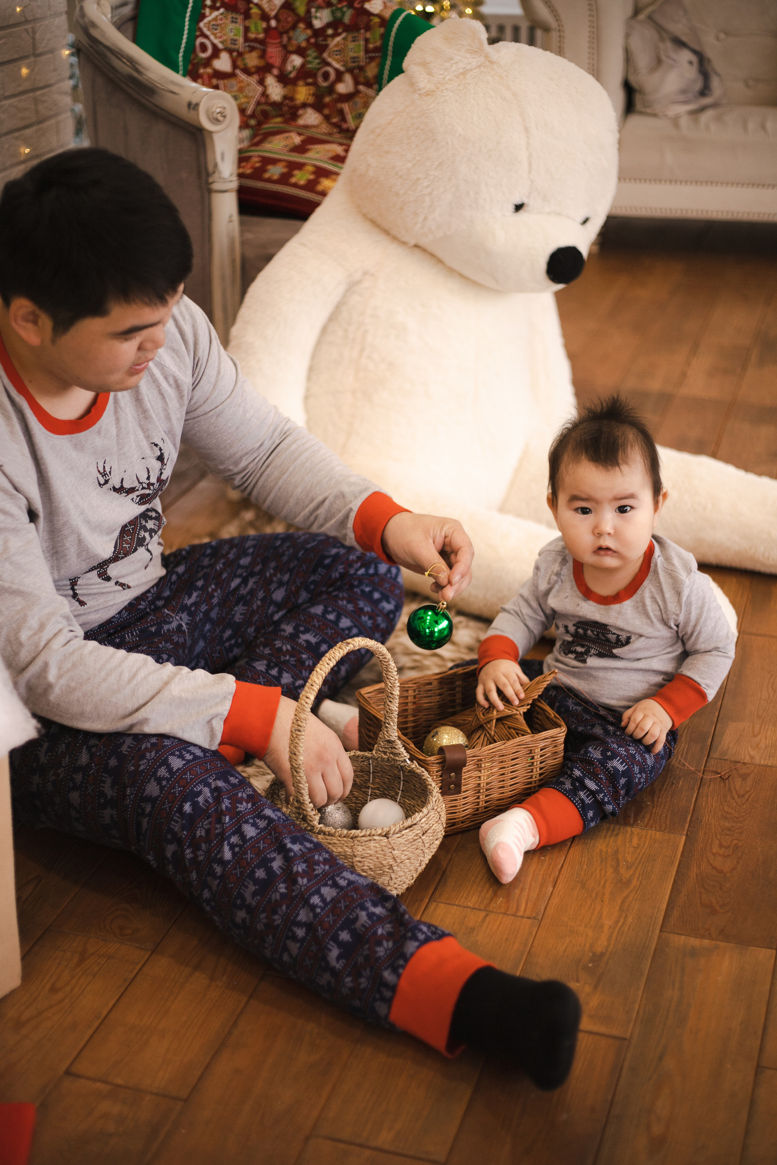 Семейная студийная фотосессия. Фотограф в Иркутске Тома Кабанова