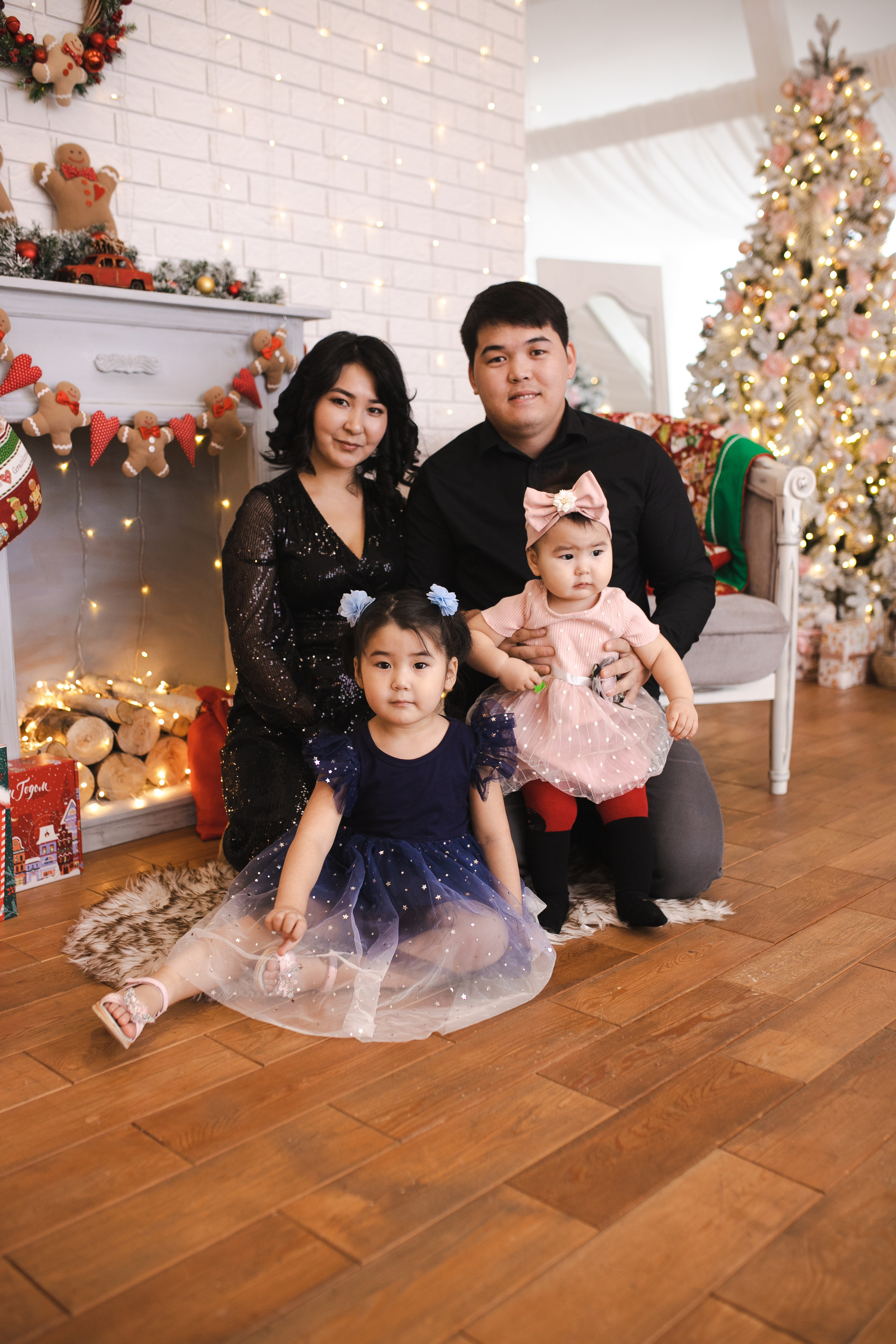 Семейная студийная фотосессия. Фотограф в Иркутске Тома Кабанова